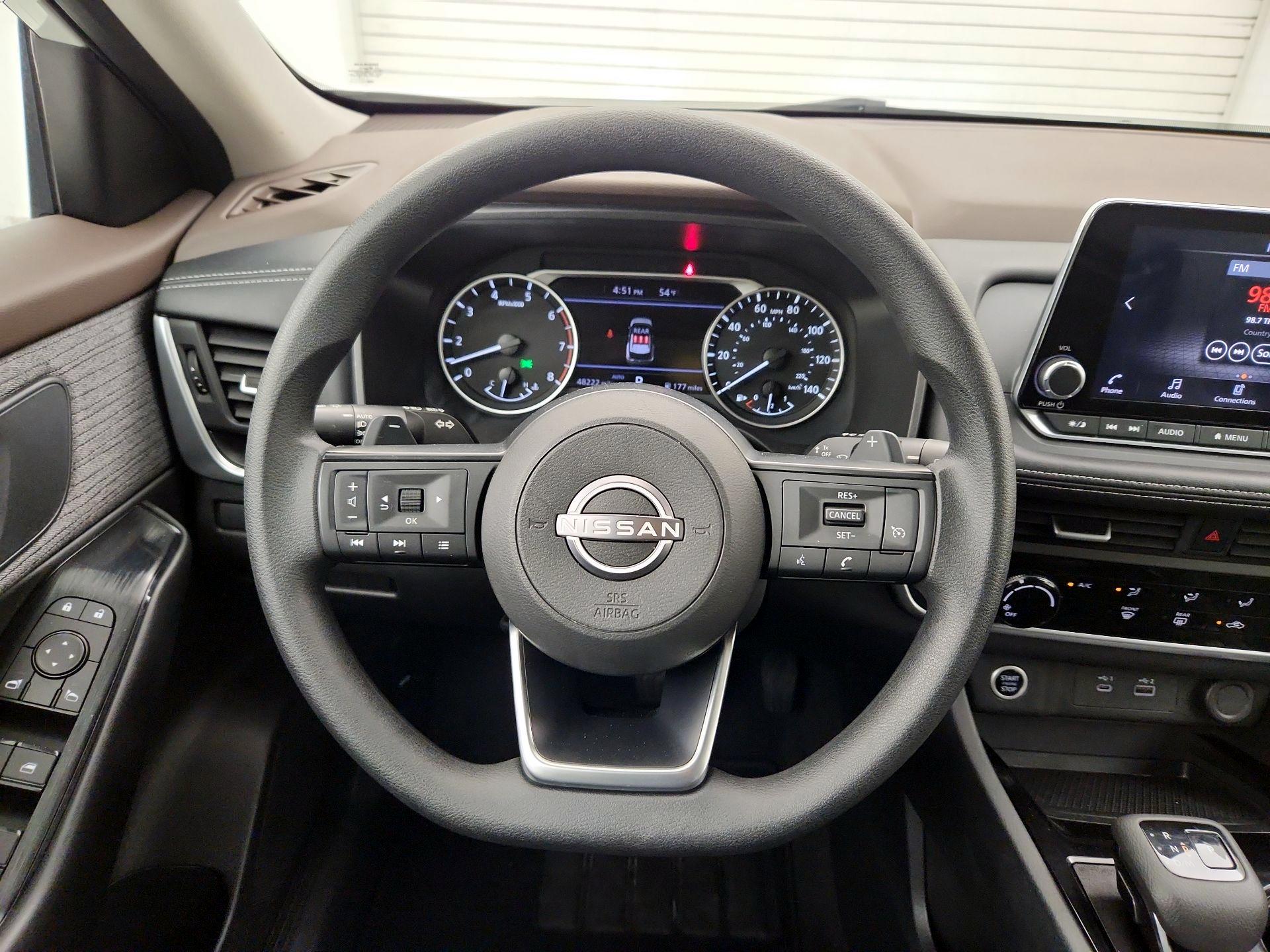 Thumbnail: 2023 Nissan Rogue - 10