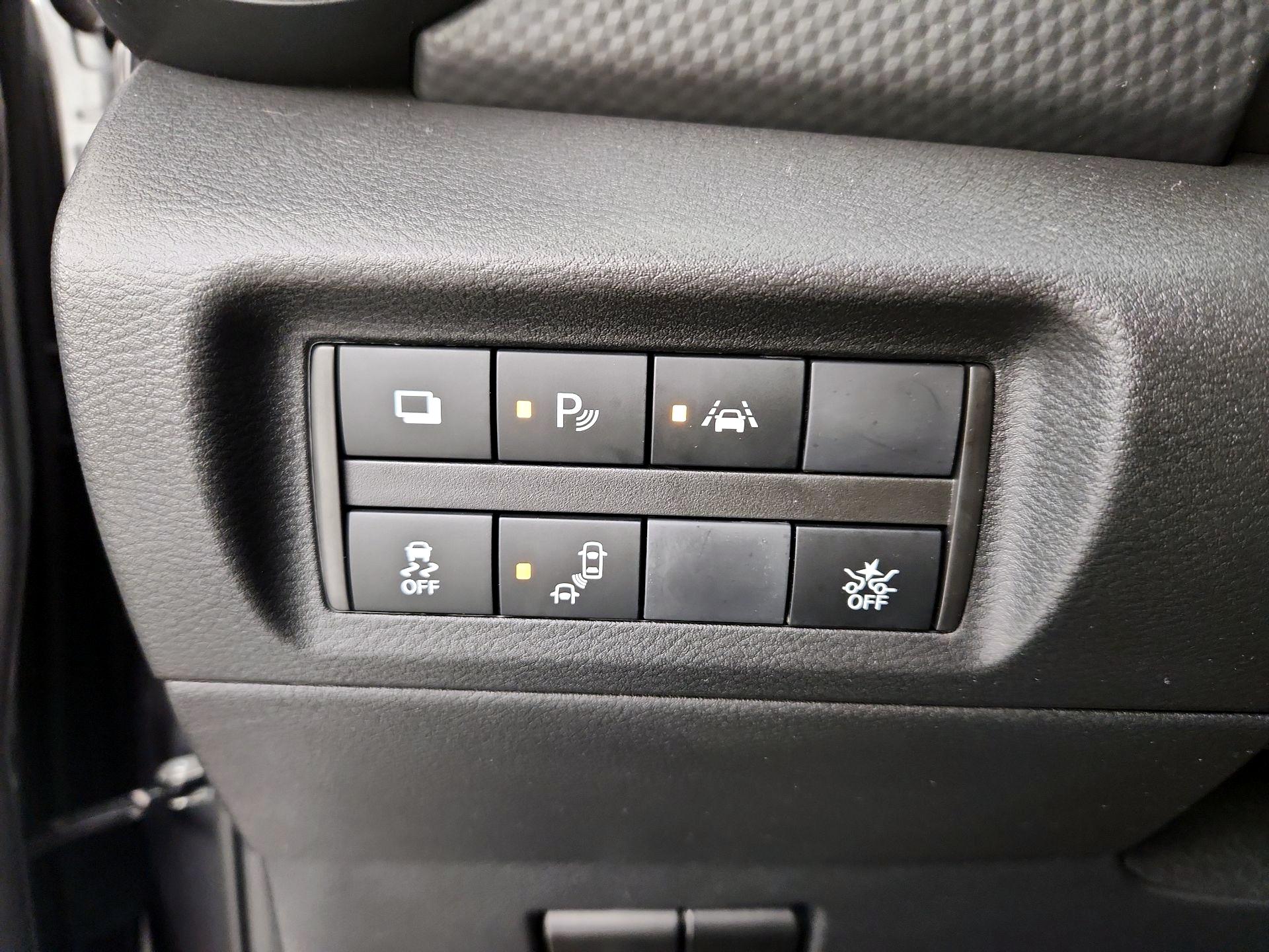 Thumbnail: 2023 Nissan Kicks - 13