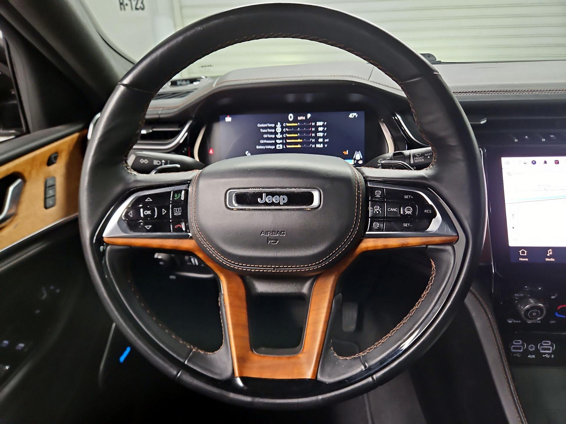 Thumbnail: 2022 Jeep Grand Cherokee - 10