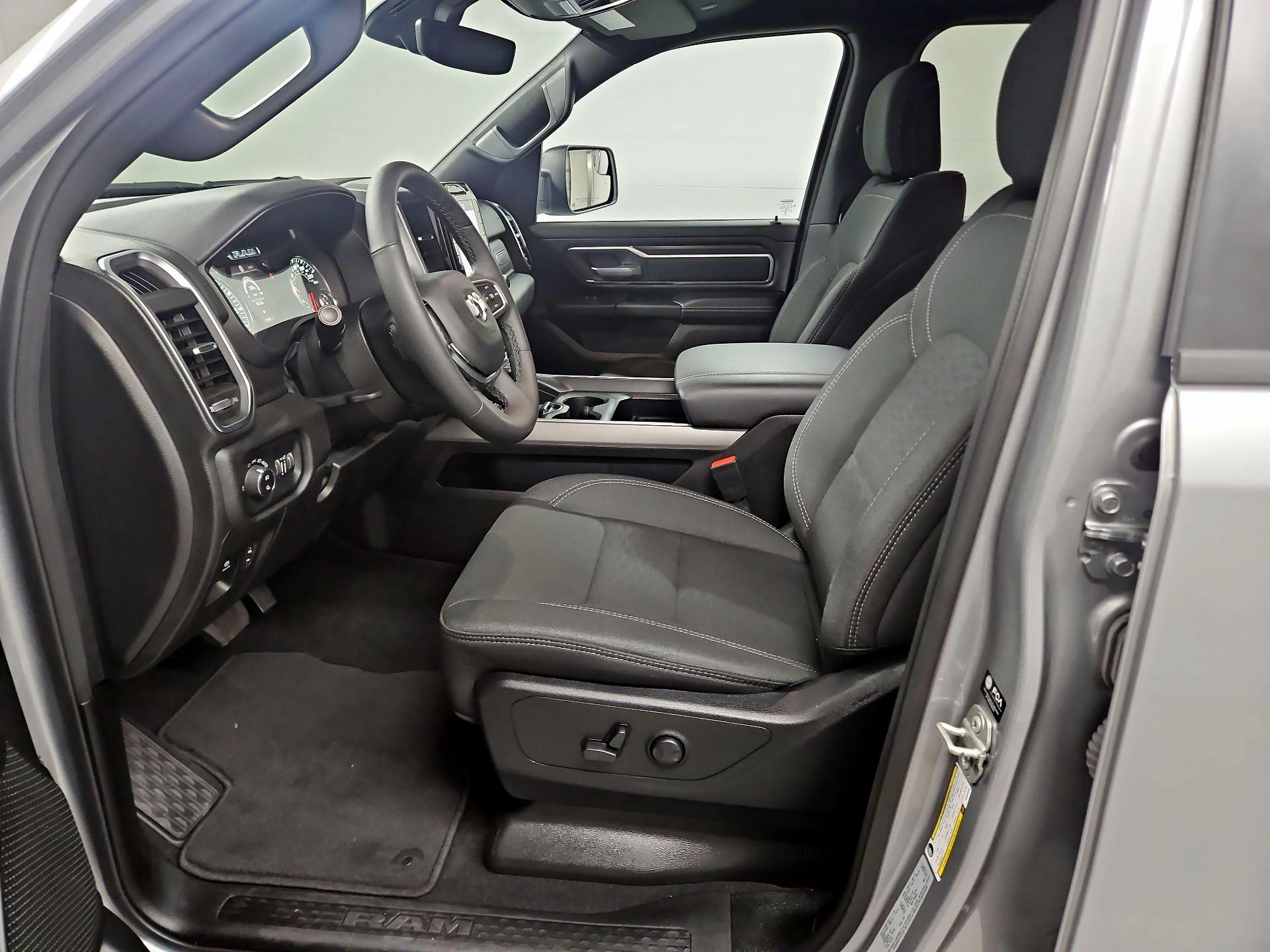 Thumbnail: 2025 RAM 1500 - 11