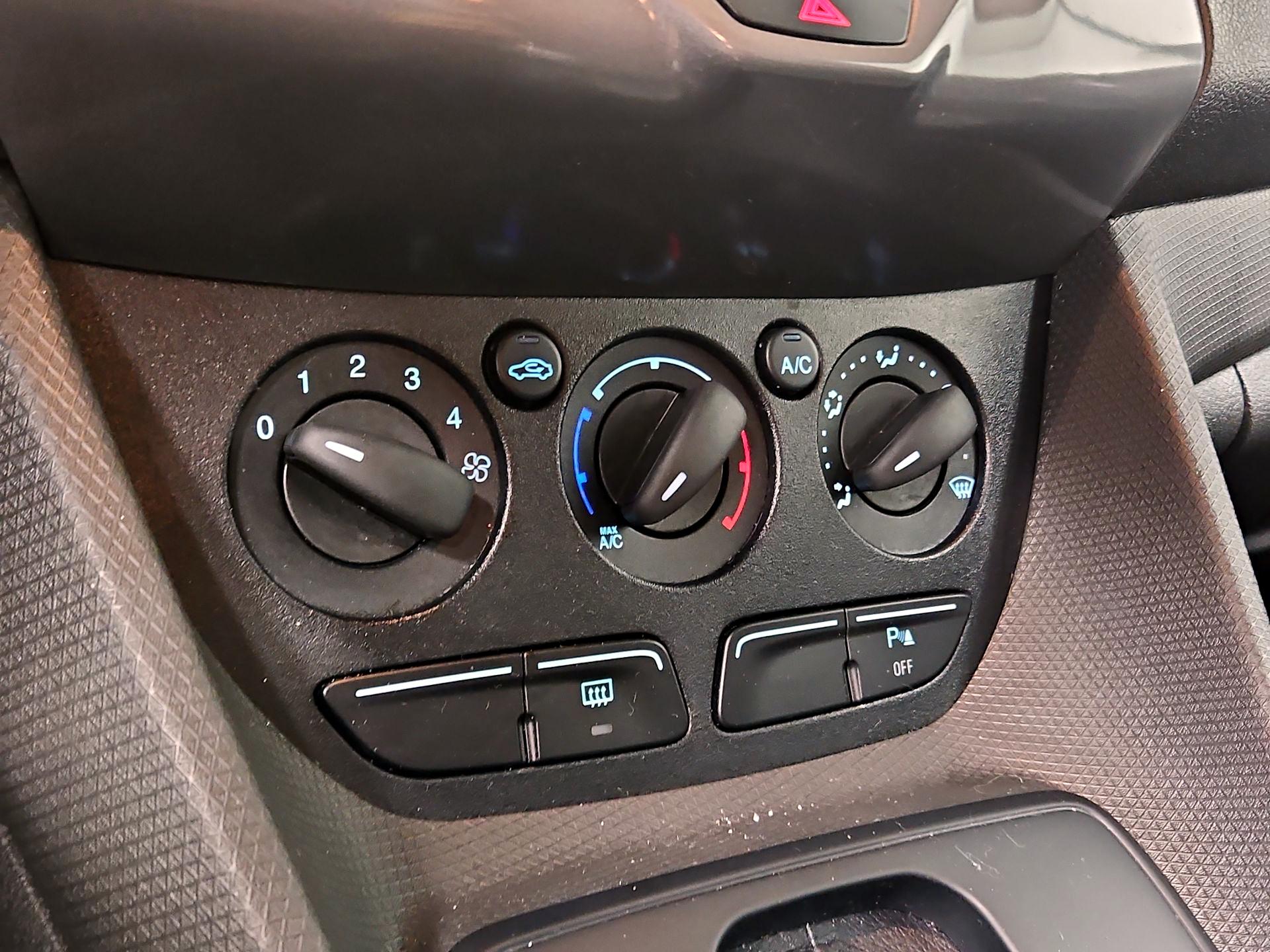 Thumbnail: 2017 Ford Transit Series - 16