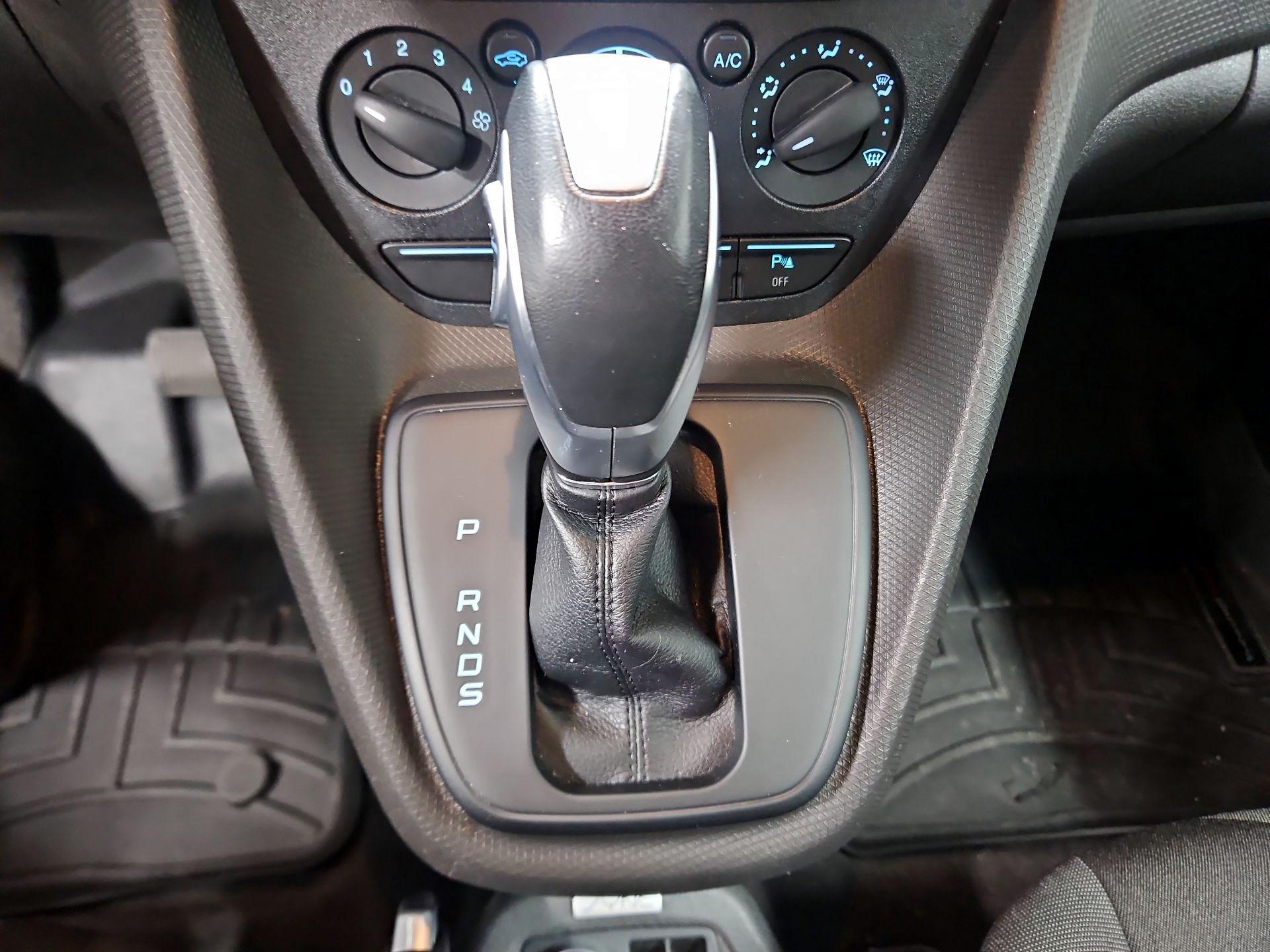 Thumbnail: 2017 Ford Transit Series - 17