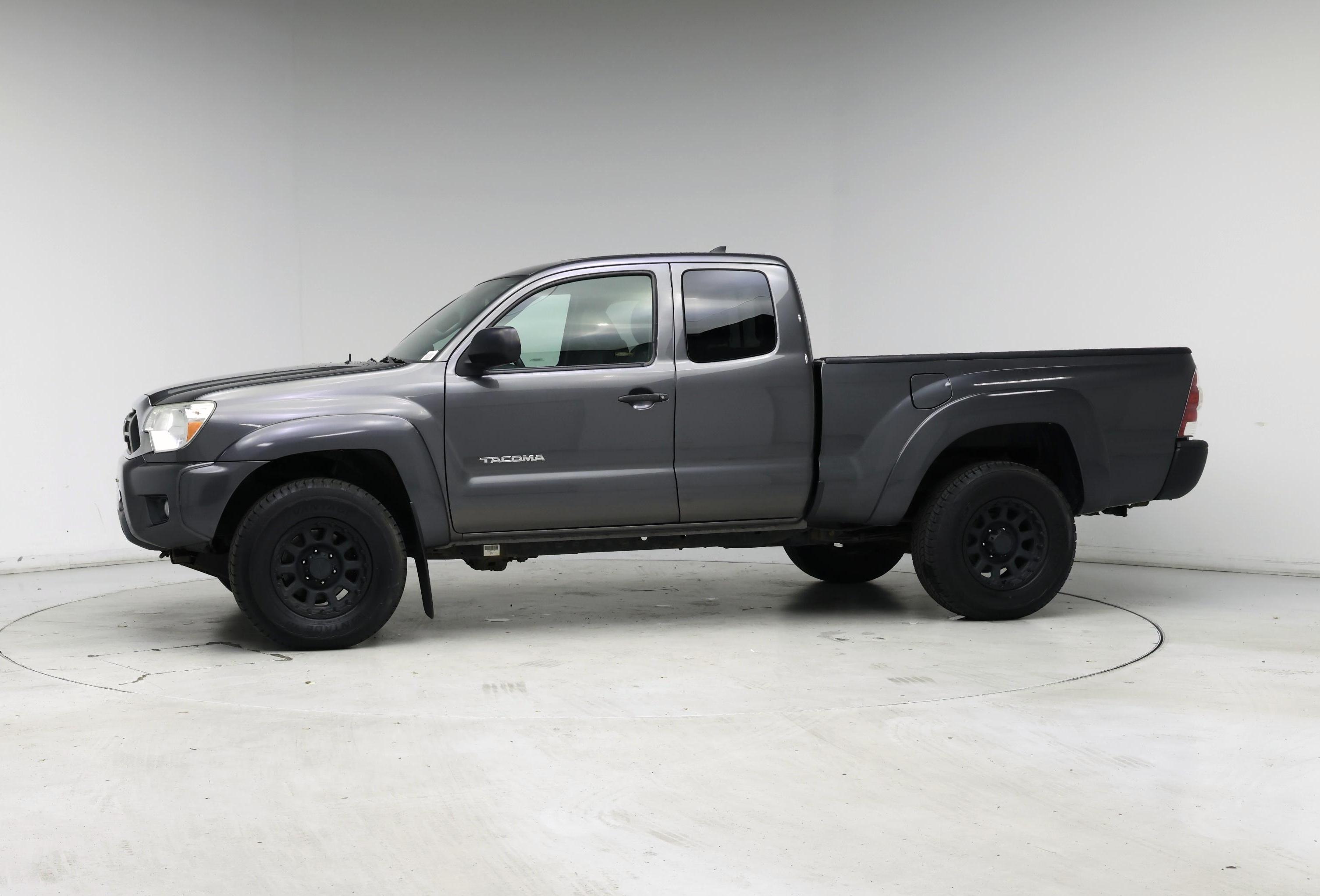 Thumbnail: 2014 Toyota Tacoma - 3