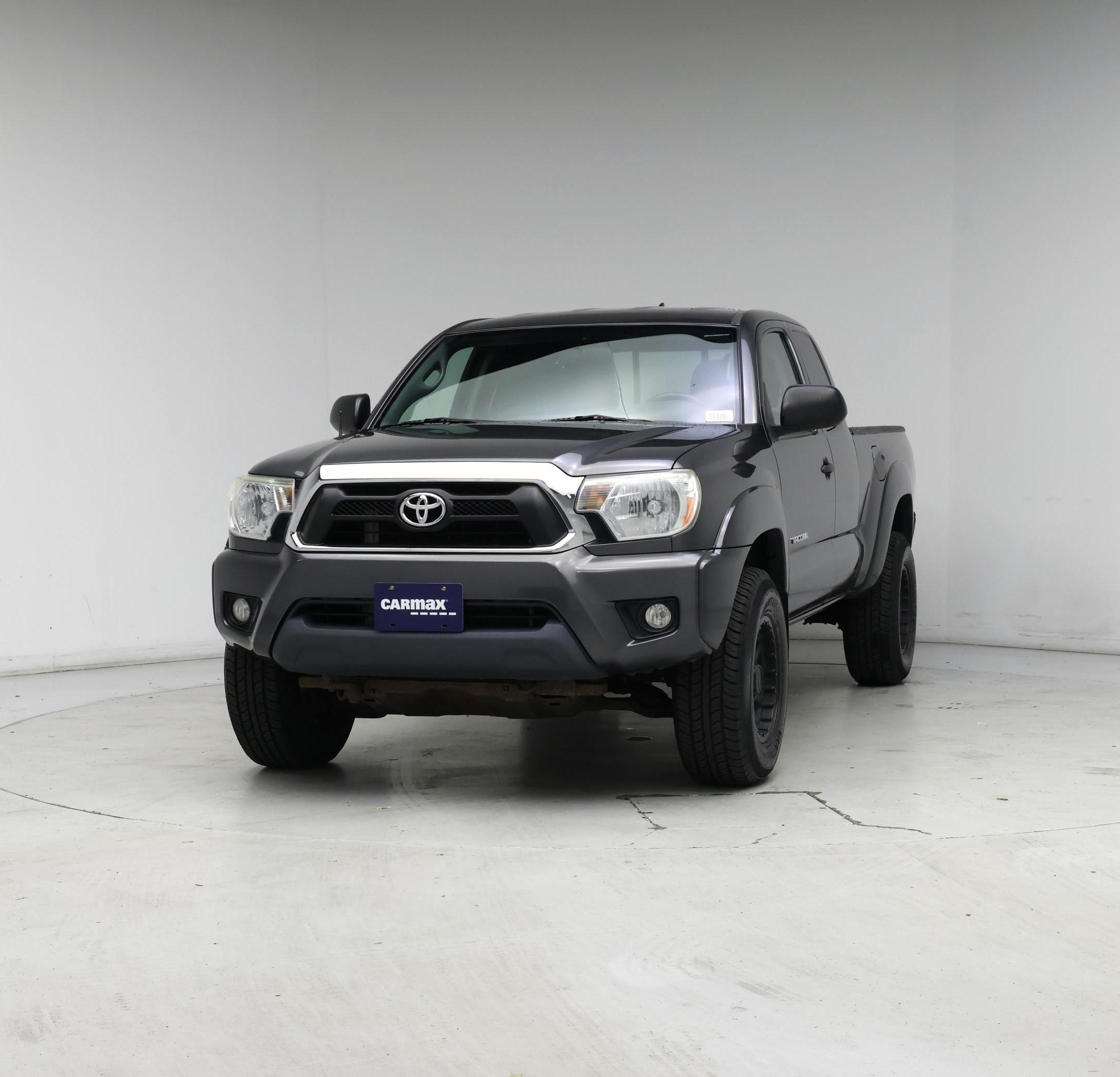 Thumbnail: 2014 Toyota Tacoma - 4