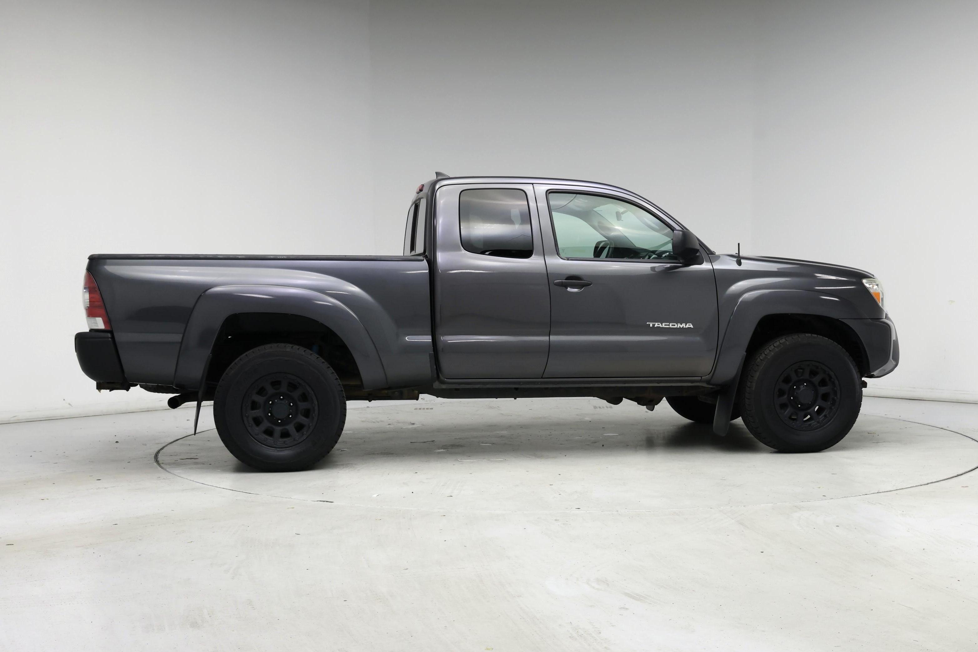 Thumbnail: 2014 Toyota Tacoma - 7
