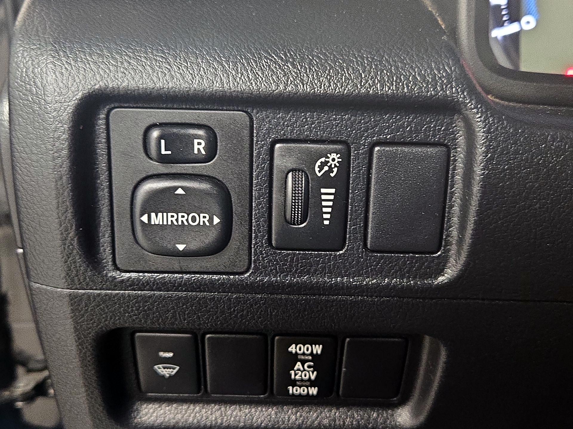 Thumbnail: 2019 Toyota 4Runner - 13