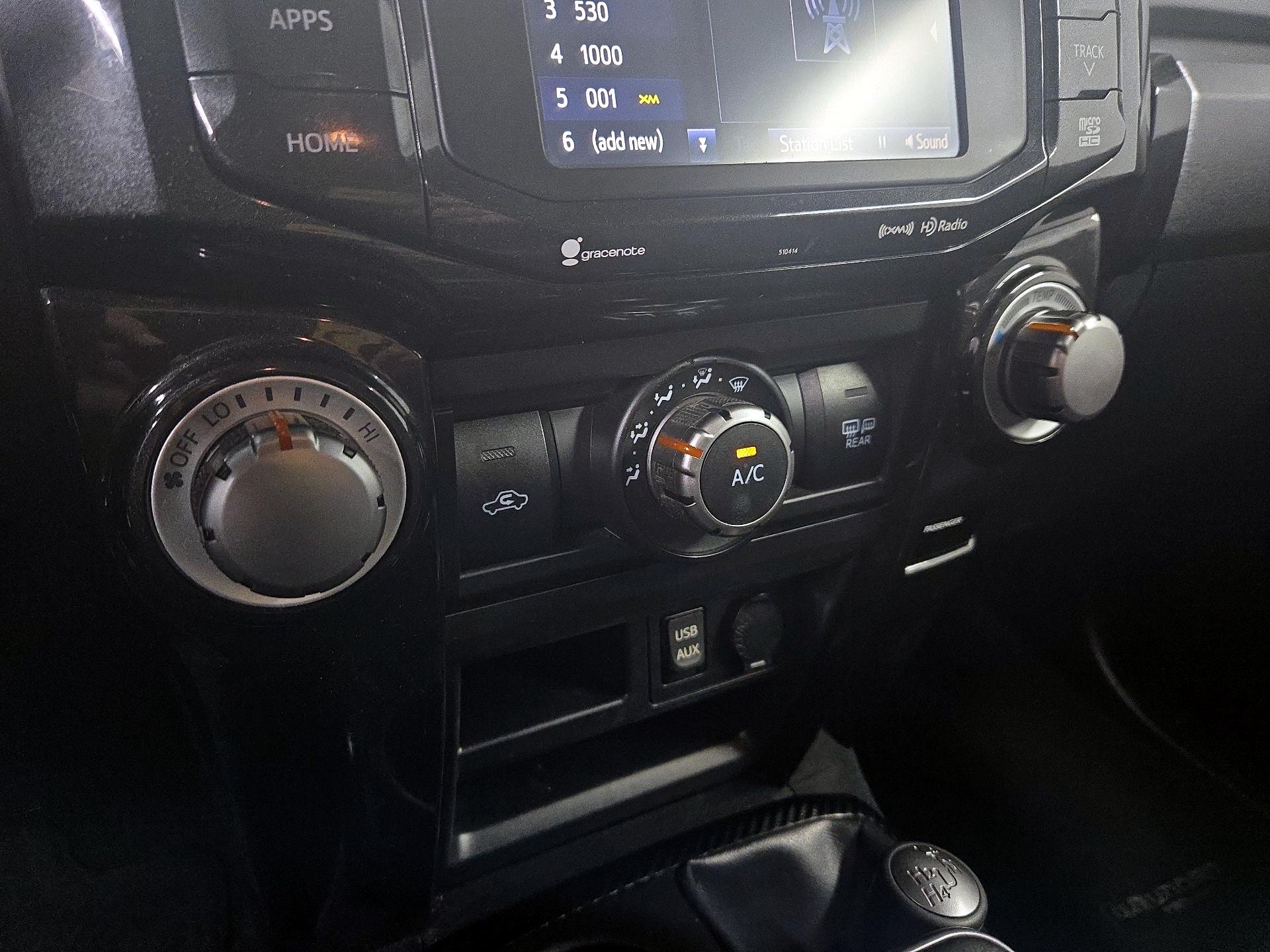 Thumbnail: 2019 Toyota 4Runner - 16