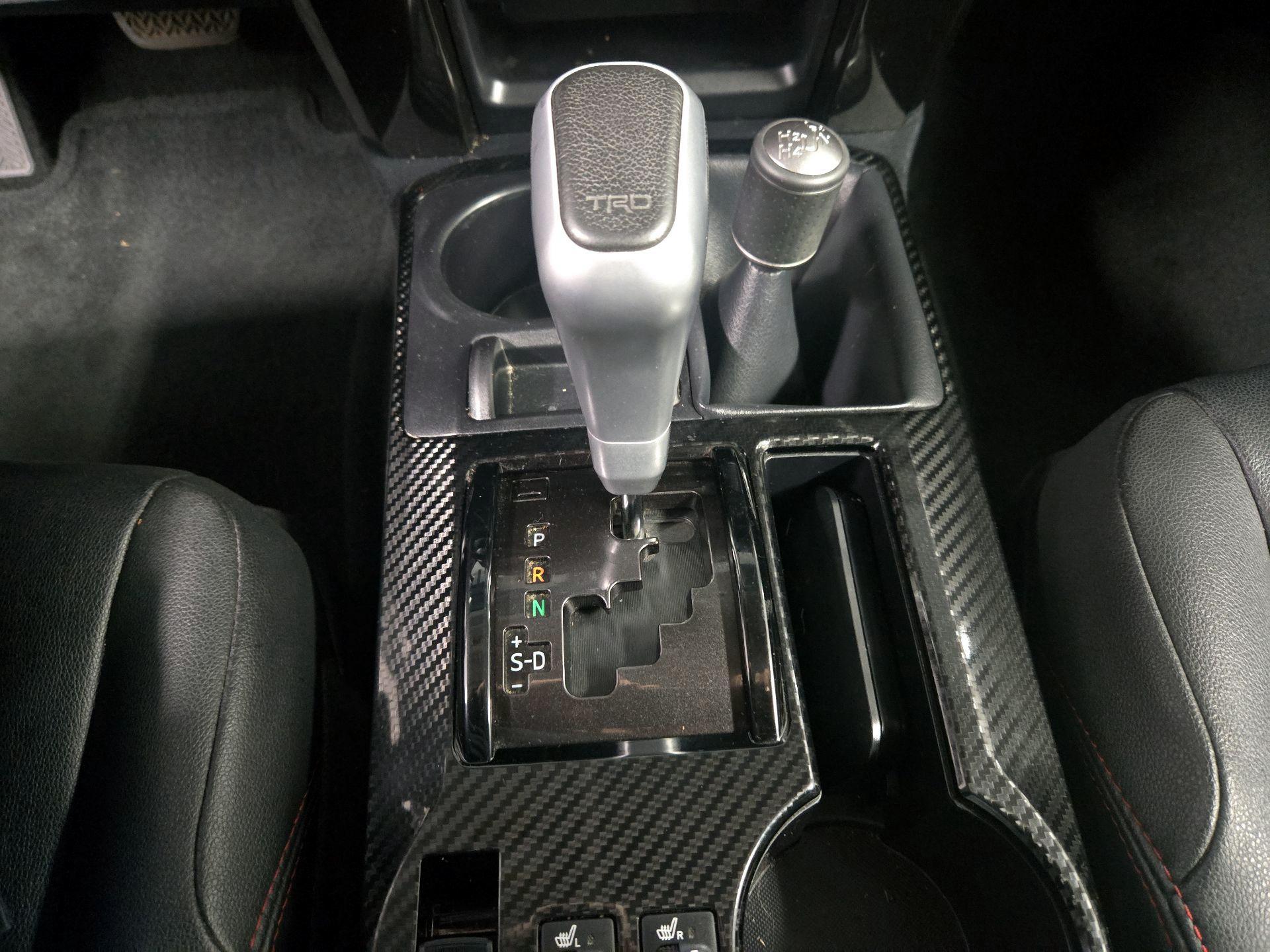 Thumbnail: 2019 Toyota 4Runner - 17