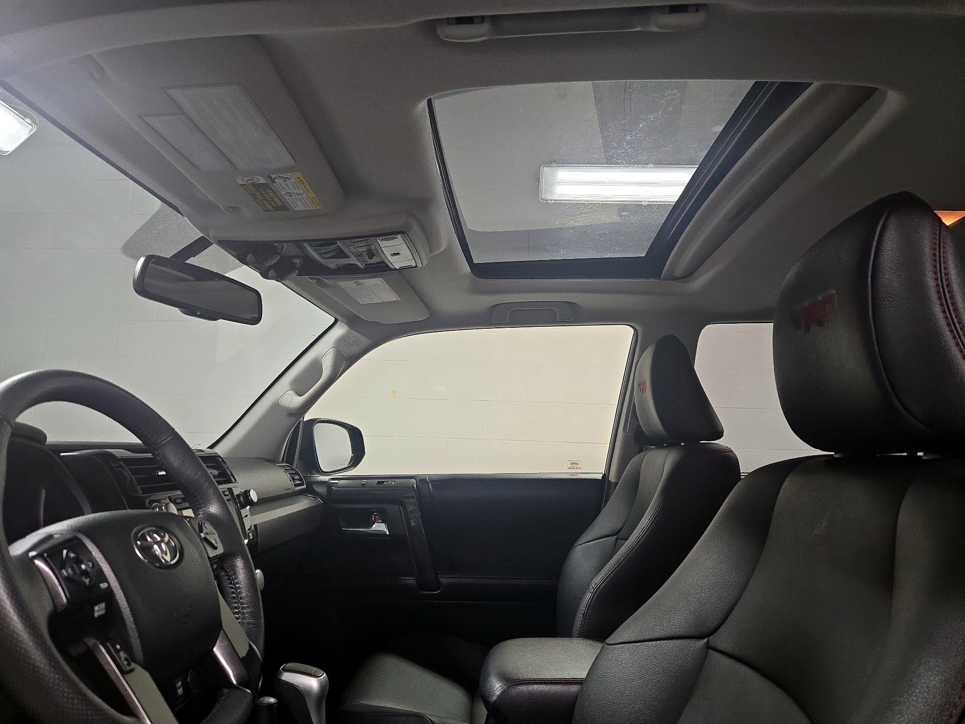 Thumbnail: 2019 Toyota 4Runner - 19