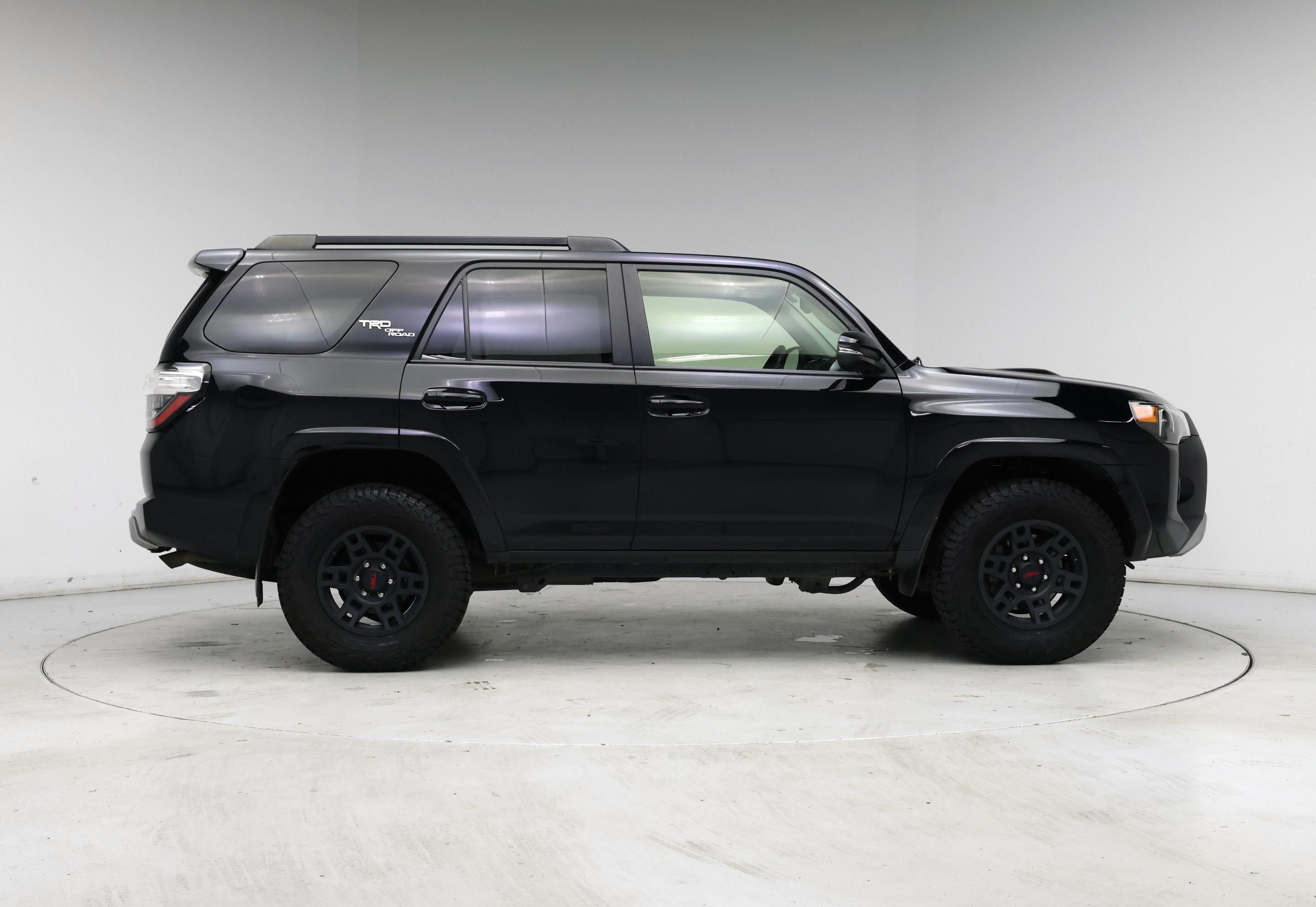 Thumbnail: 2019 Toyota 4Runner - 7