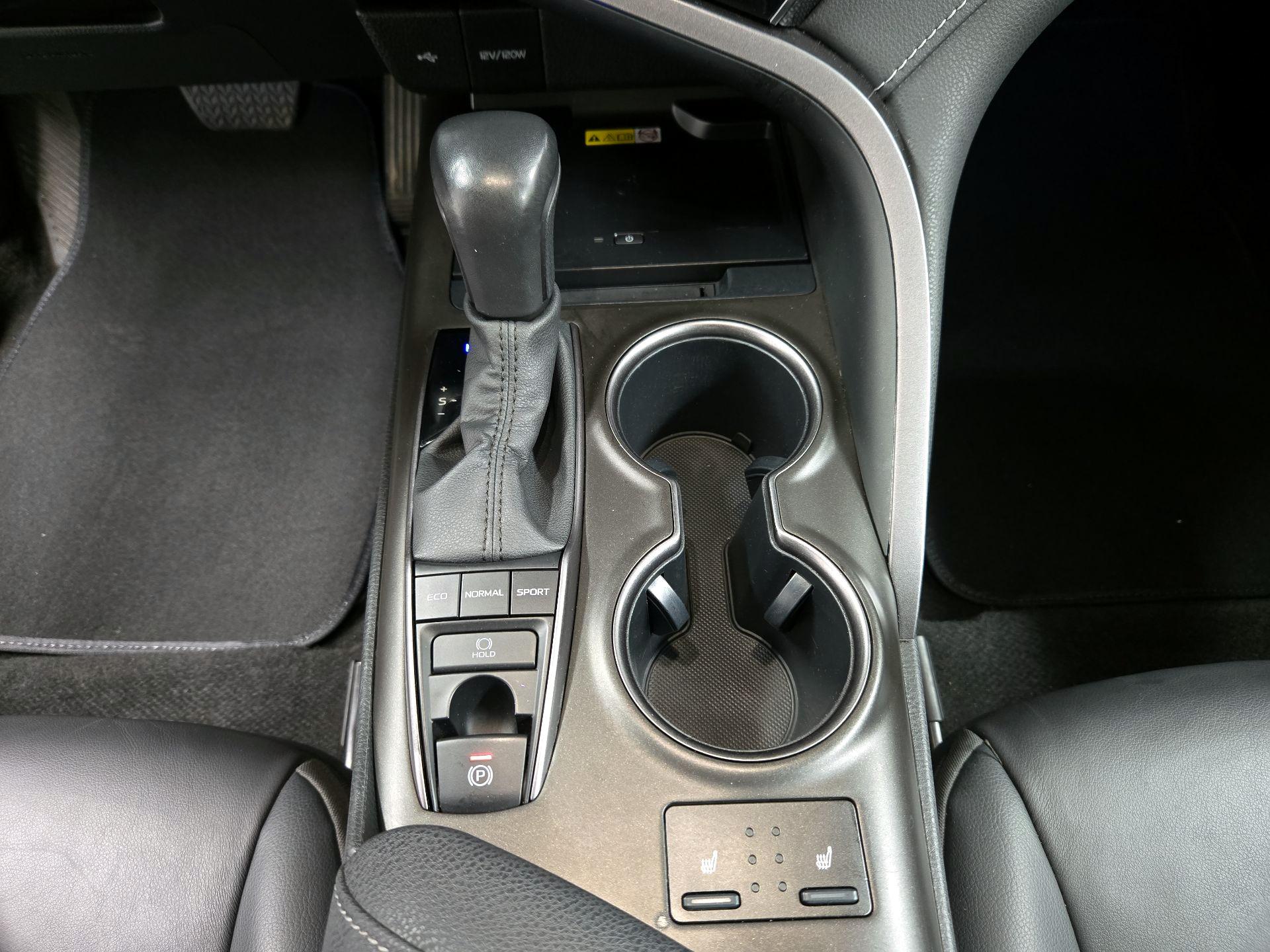 Thumbnail: 2023 Toyota Camry - 17