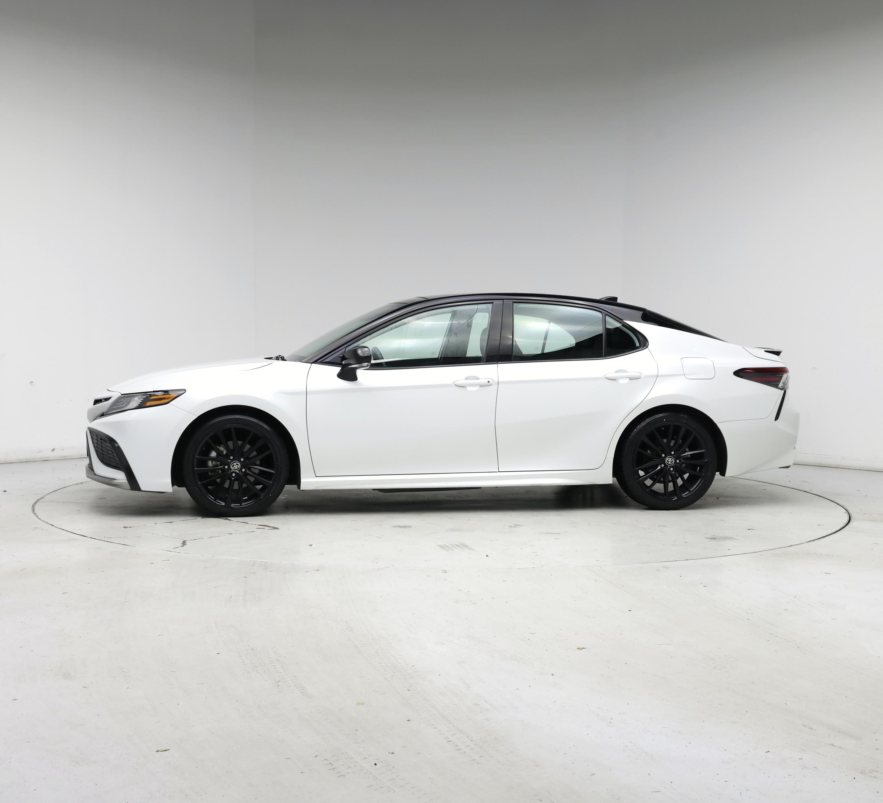 Thumbnail: 2023 Toyota Camry - 3