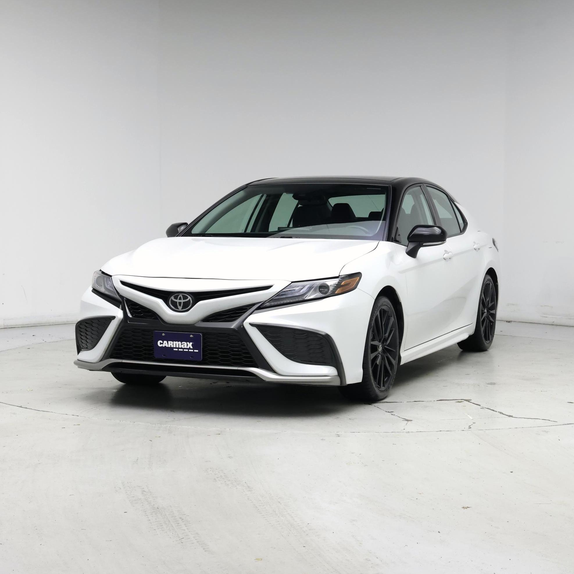 Thumbnail: 2023 Toyota Camry - 4