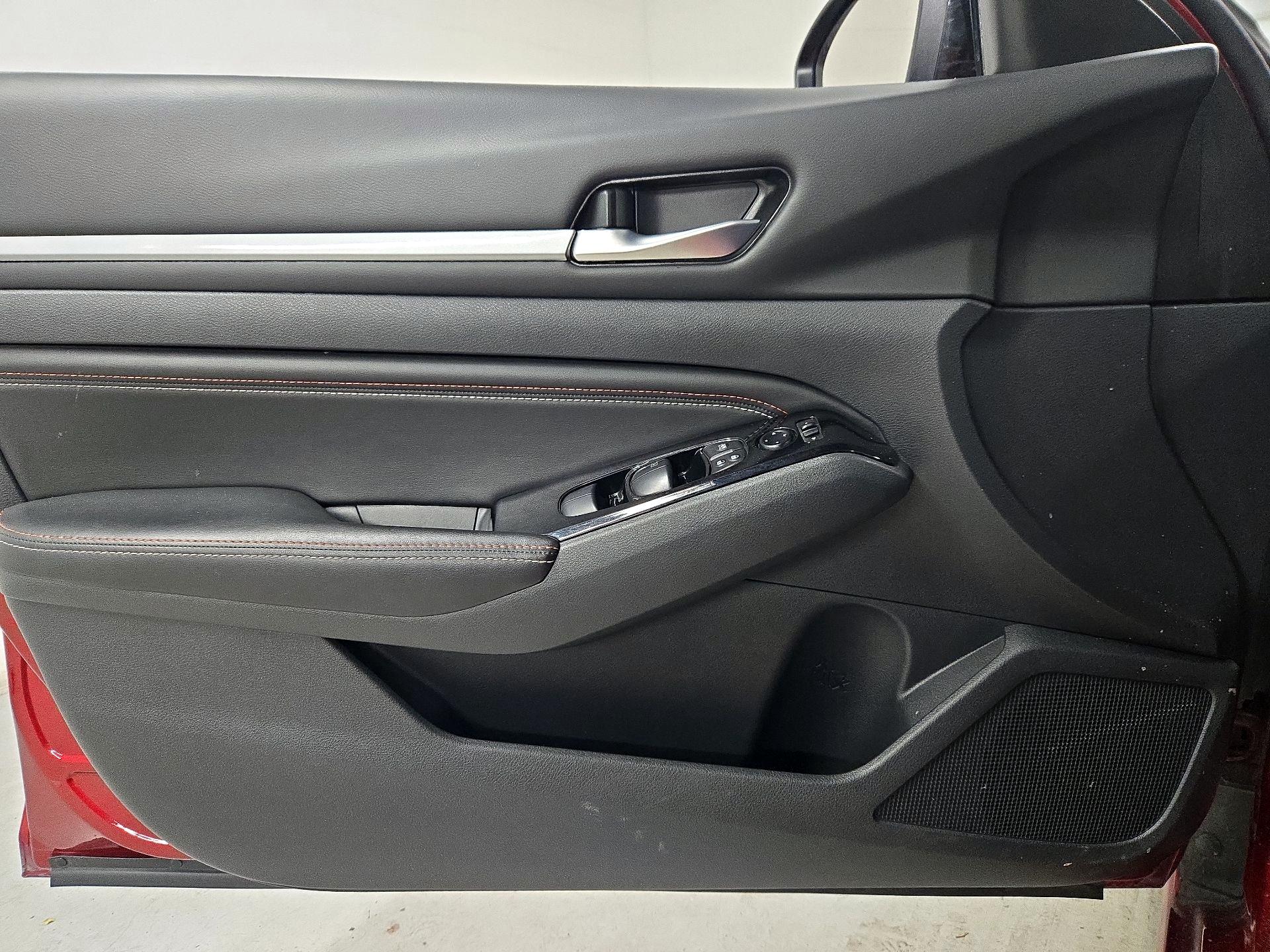 Thumbnail: 2023 Nissan Altima - 12