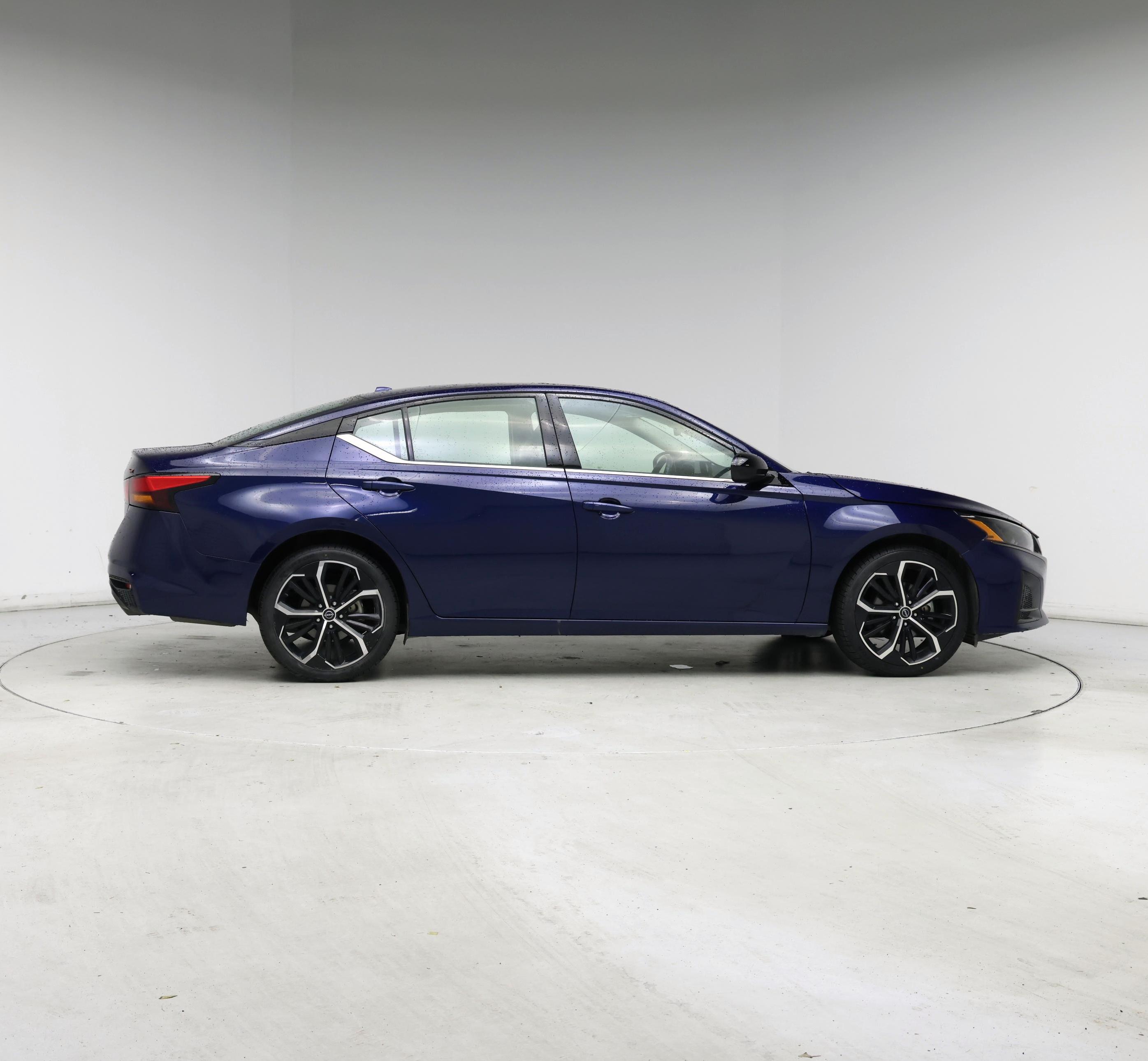 Thumbnail: 2023 Nissan Altima - 7