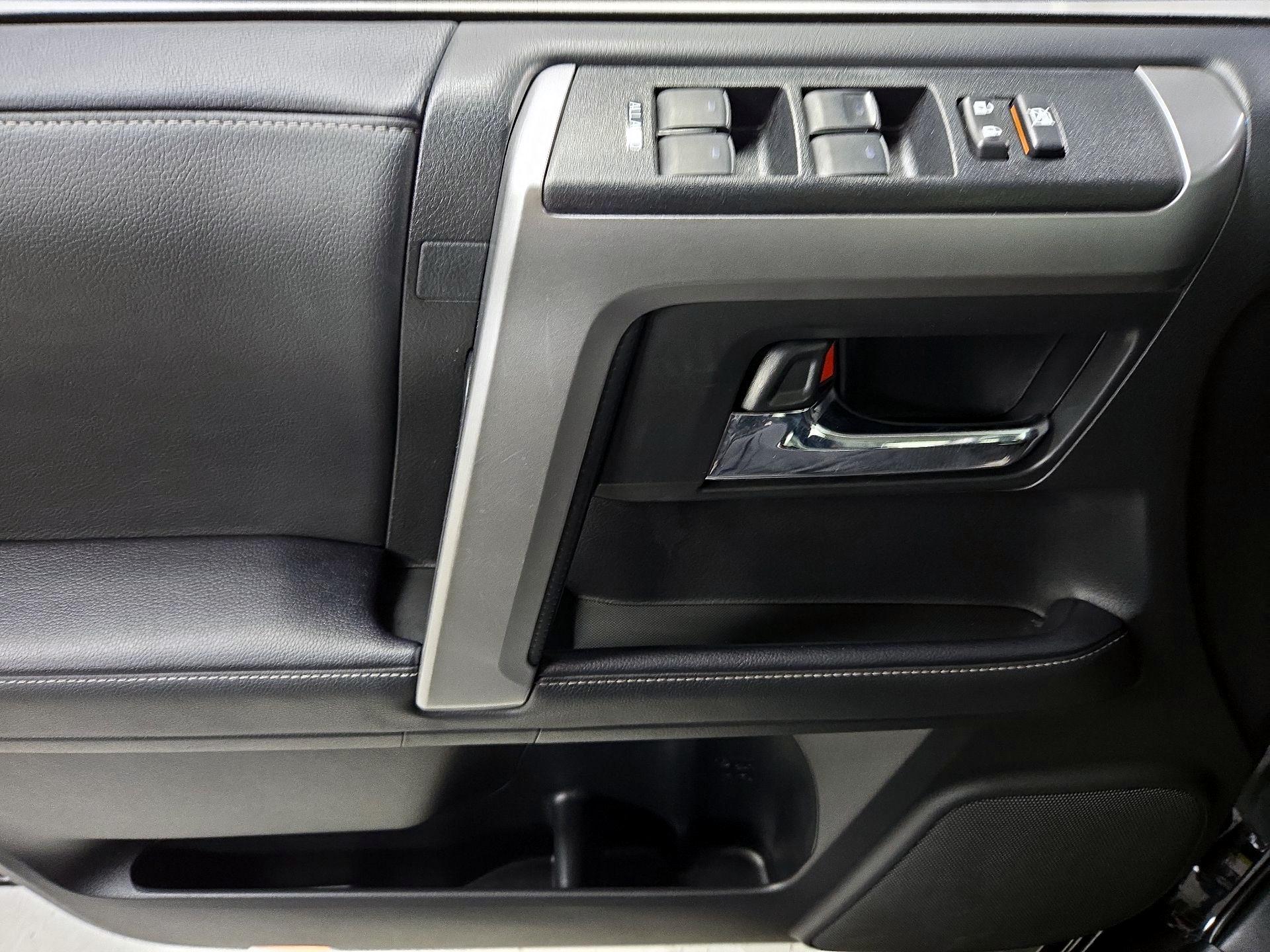 Thumbnail: 2024 Toyota 4Runner - 12