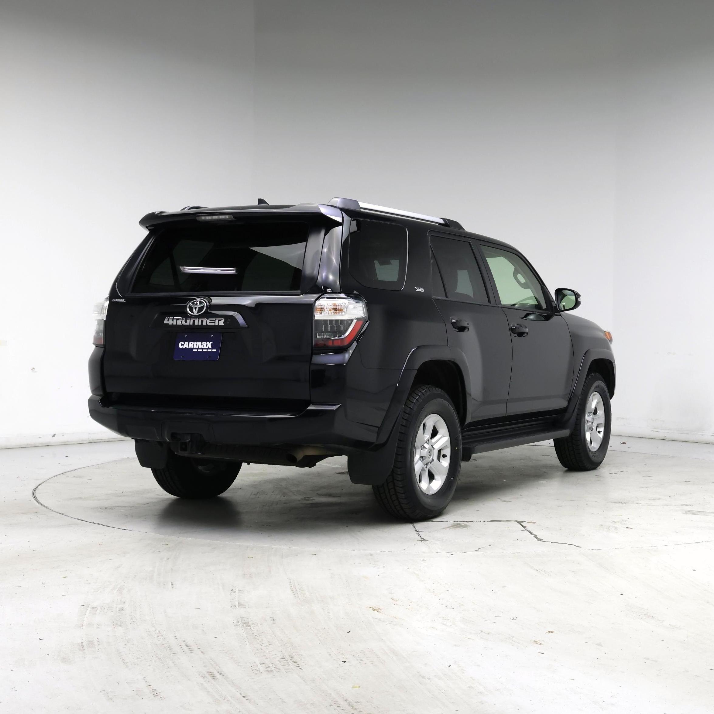 Thumbnail: 2024 Toyota 4Runner - 8