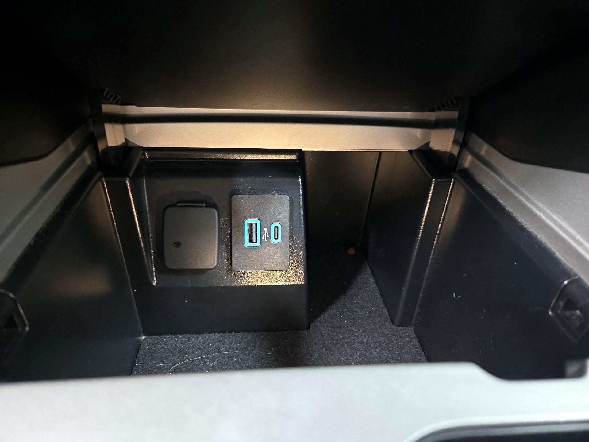 Thumbnail: 2024 Ford Explorer - 19