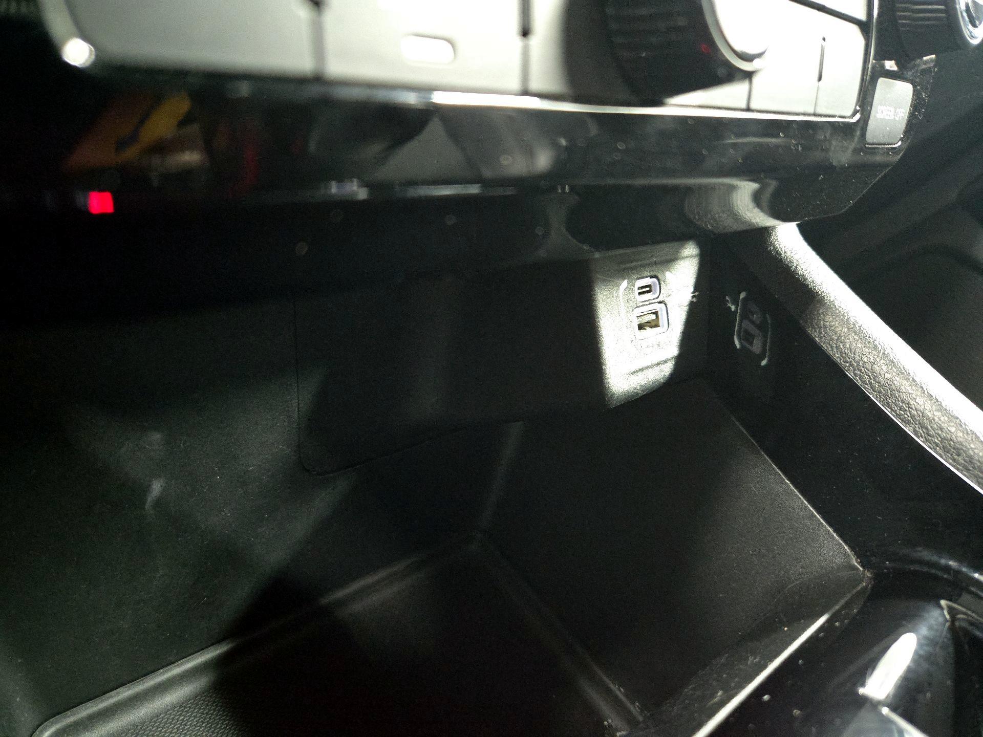 Thumbnail: 2024 Jeep Compass - 18