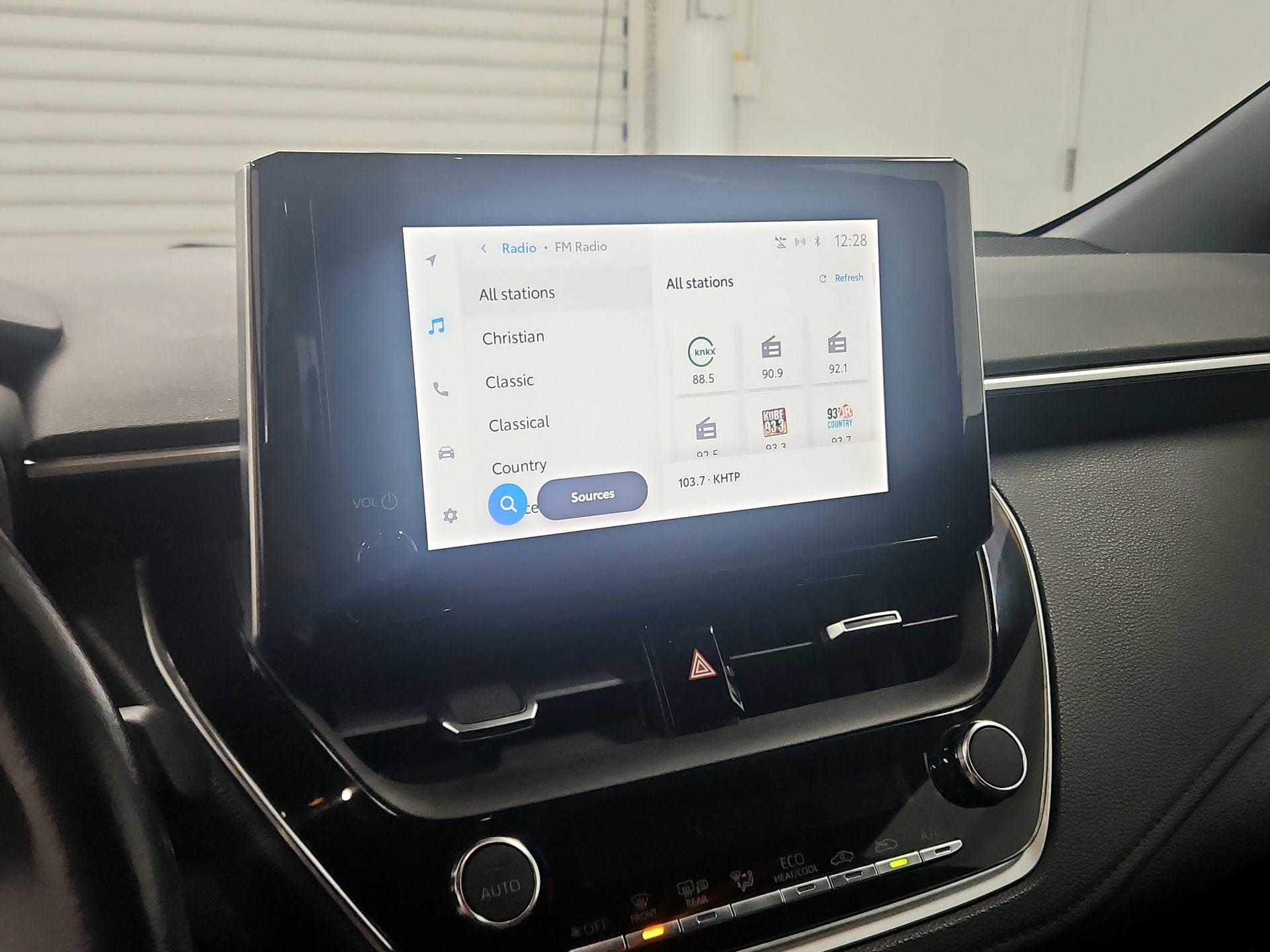 Thumbnail: 2023 Toyota Corolla - 15