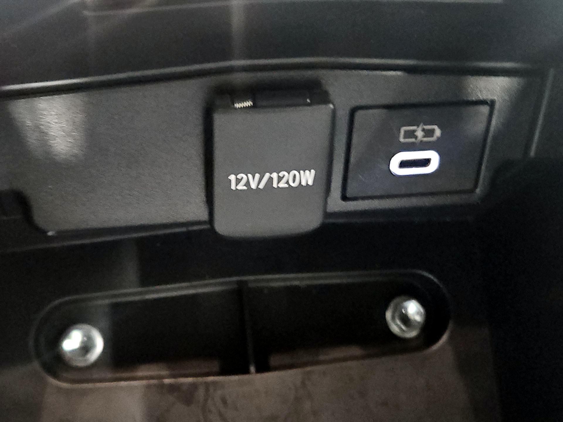 Thumbnail: 2023 Toyota Corolla - 18