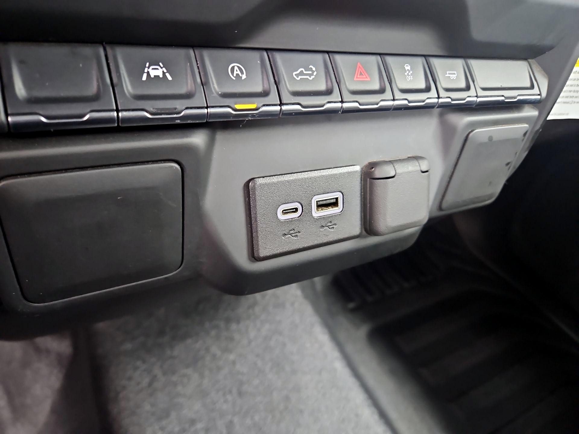 Thumbnail: 2024 Chevrolet Silverado 1500 - 18