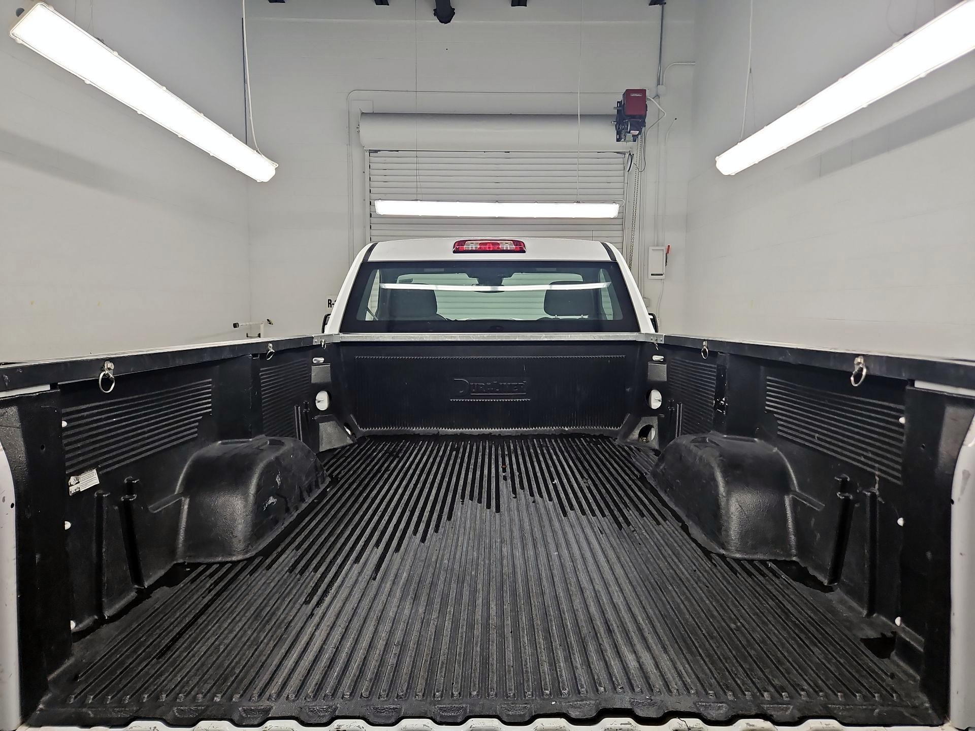 Thumbnail: 2024 Chevrolet Silverado 1500 - 19