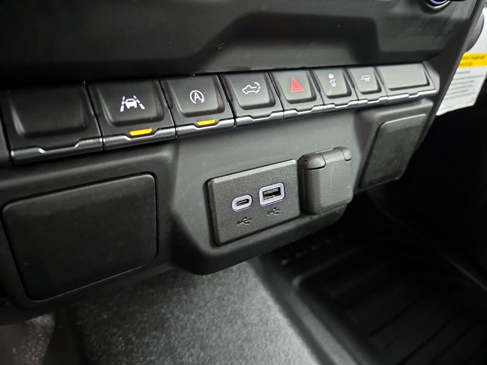 Thumbnail: 2024 Chevrolet Silverado 1500 - 18