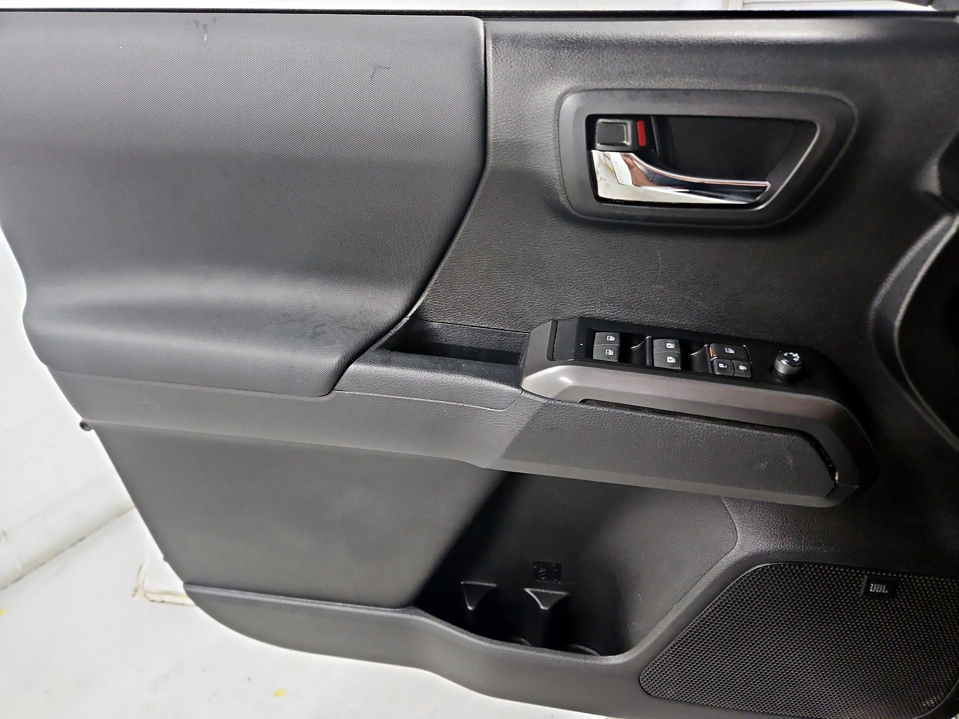 Thumbnail: 2023 Toyota Tacoma - 12