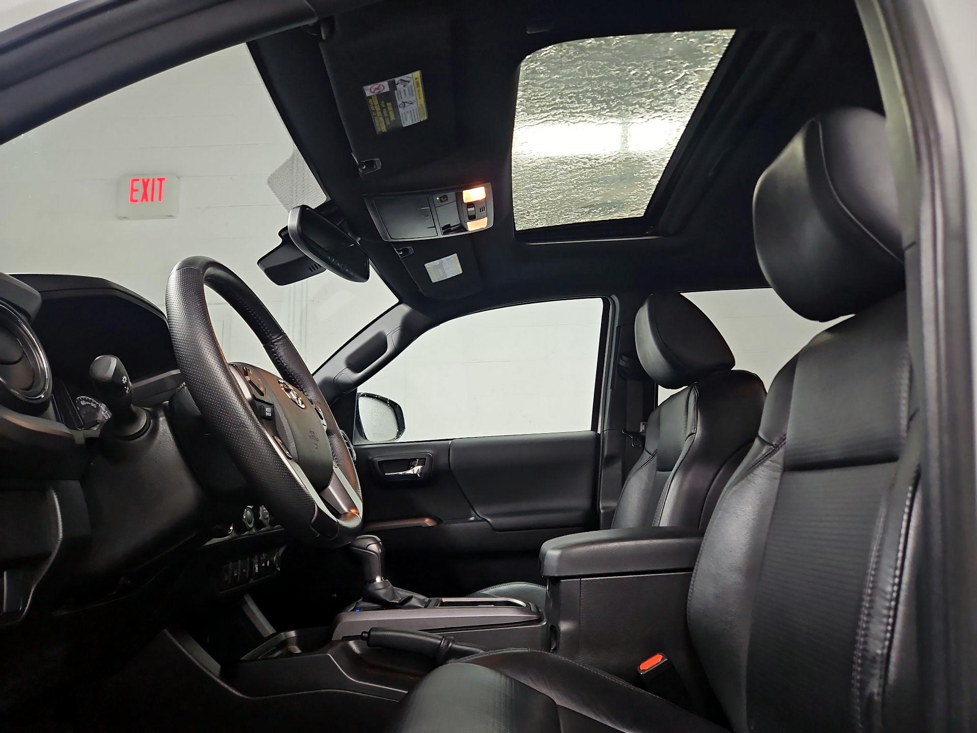 Thumbnail: 2023 Toyota Tacoma - 20