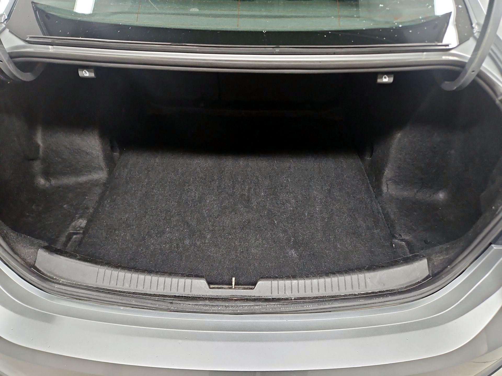 Thumbnail: 2023 Chevrolet Malibu - 20