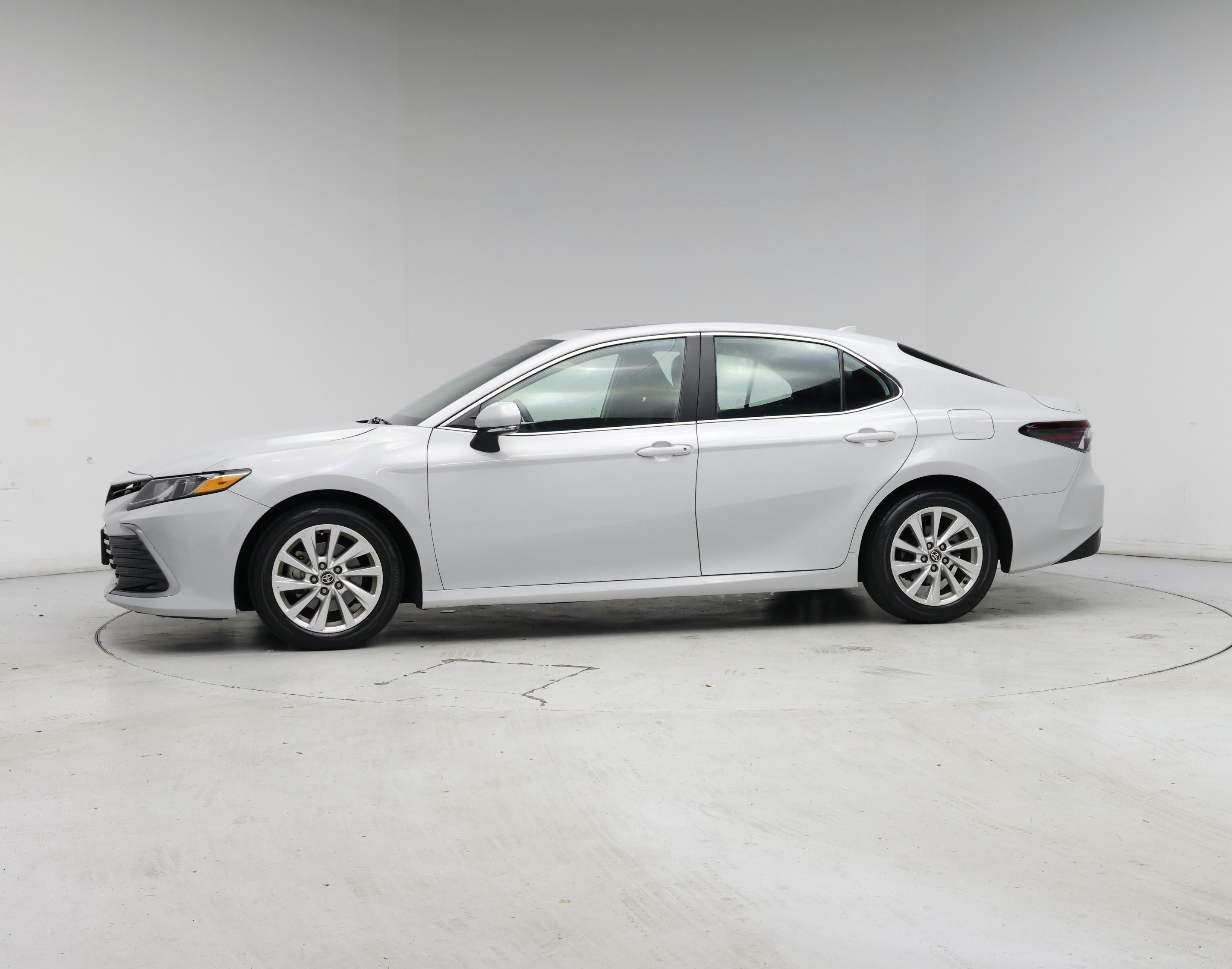 Thumbnail: 2023 Toyota Camry - 3