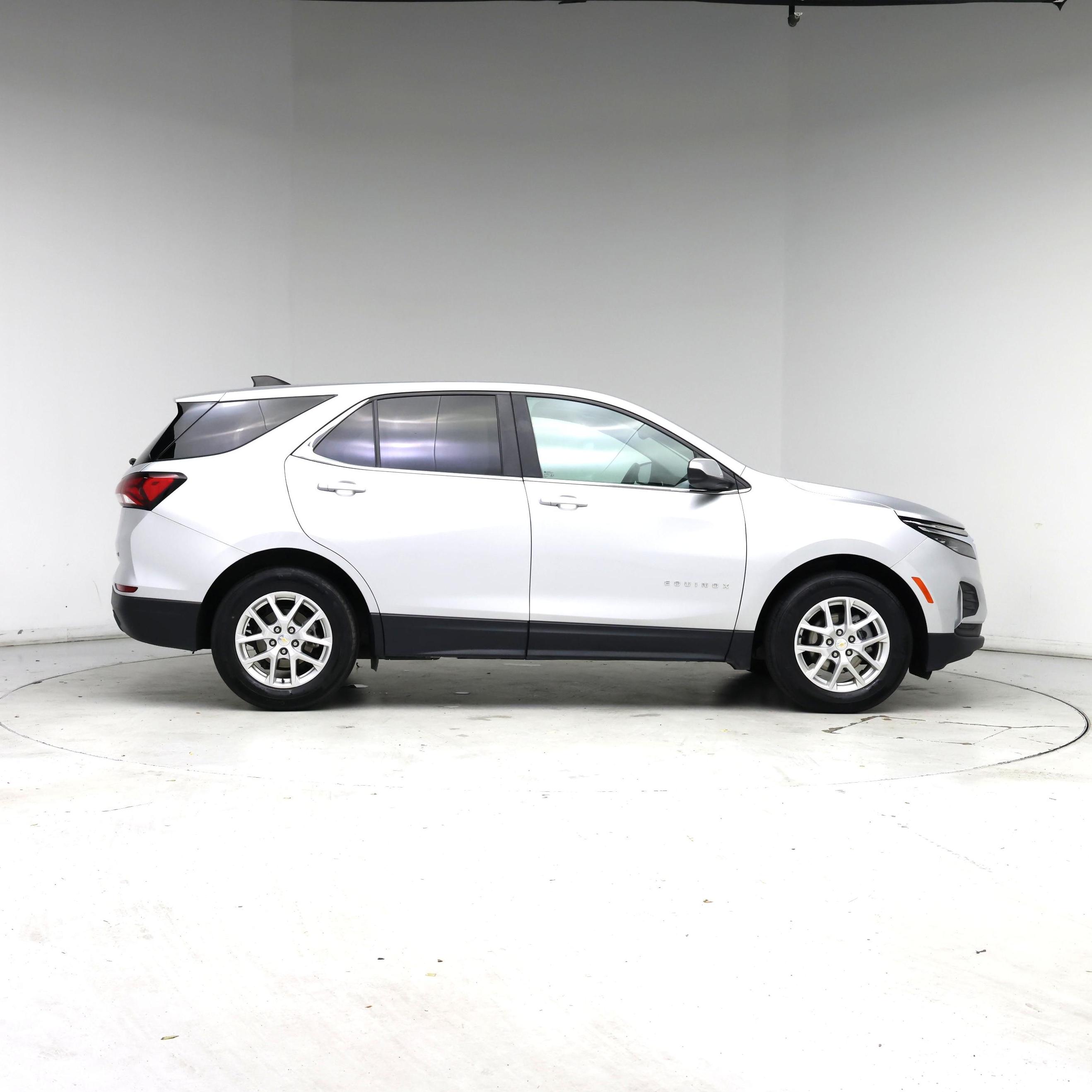 Thumbnail: 2022 Chevrolet Equinox - 7