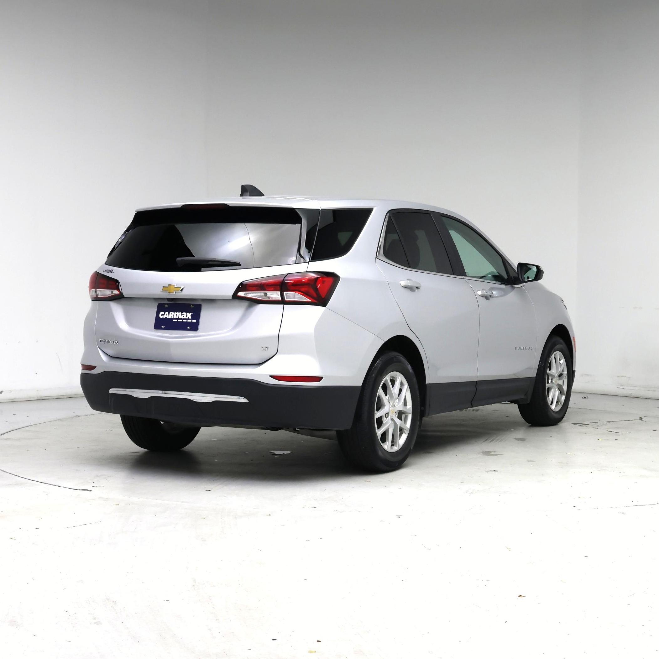 Thumbnail: 2022 Chevrolet Equinox - 8