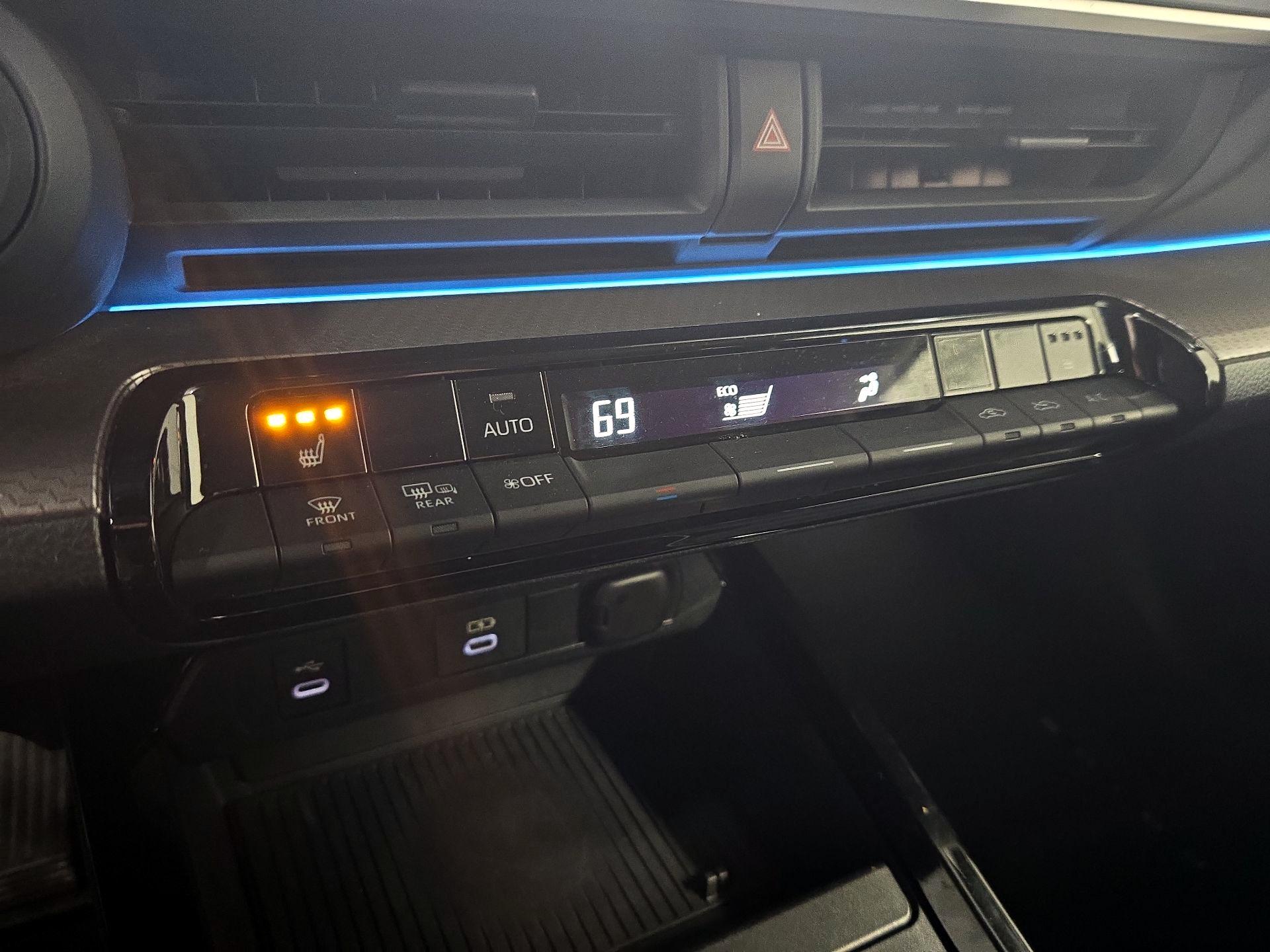 Thumbnail: 2023 Toyota Prius - 16