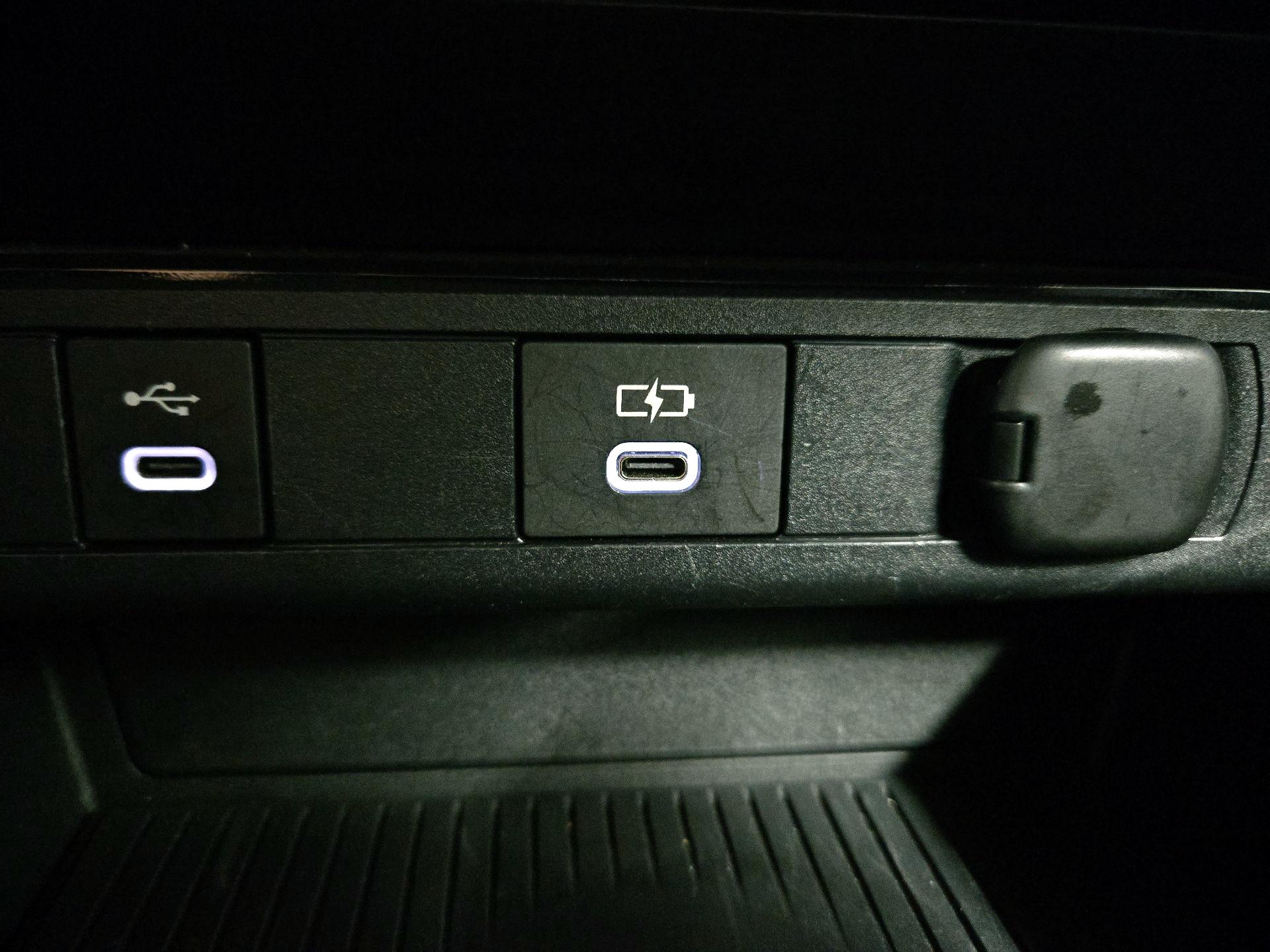 Thumbnail: 2023 Toyota Prius - 18