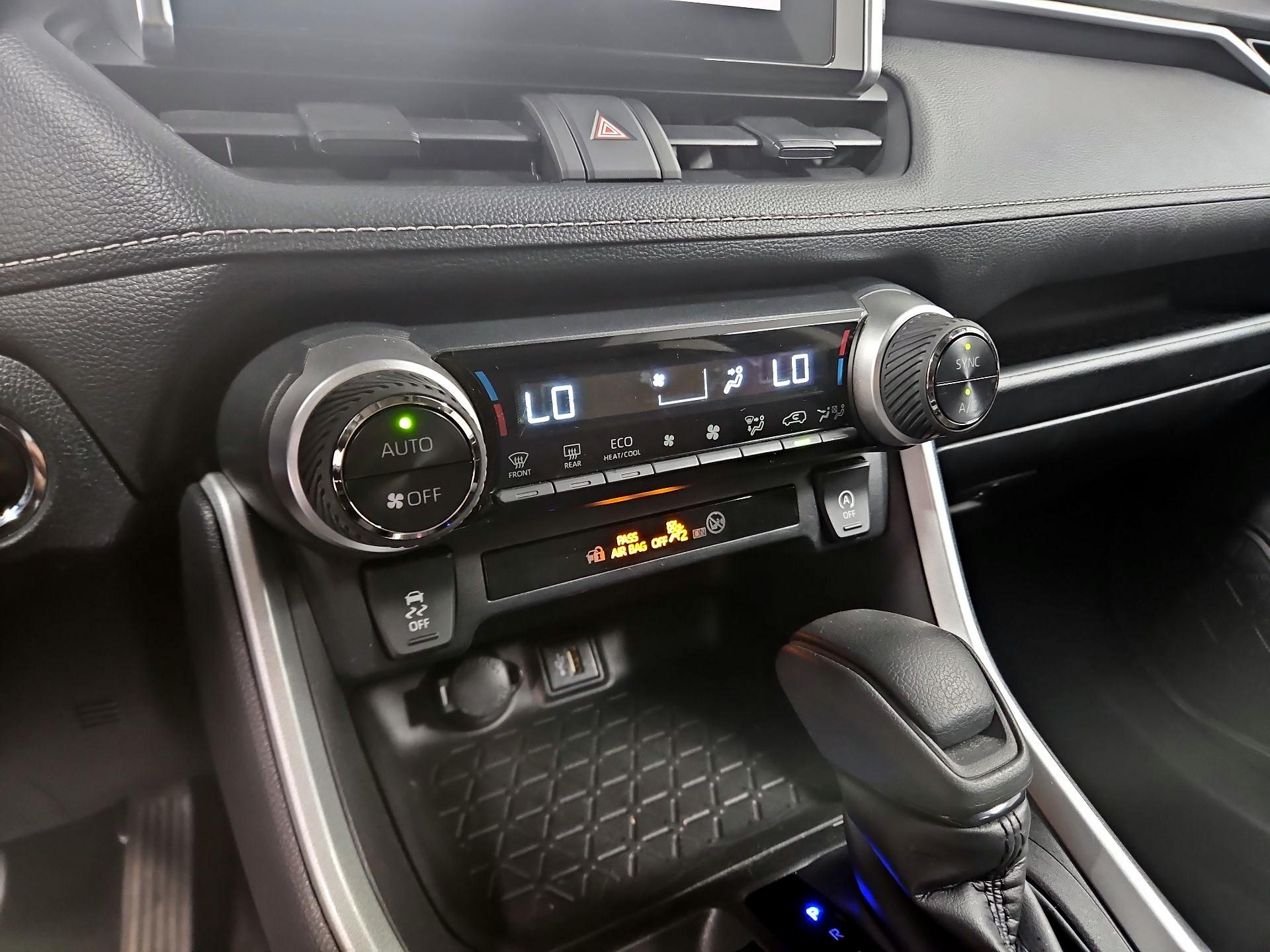 Thumbnail: 2023 Toyota RAV4 - 16