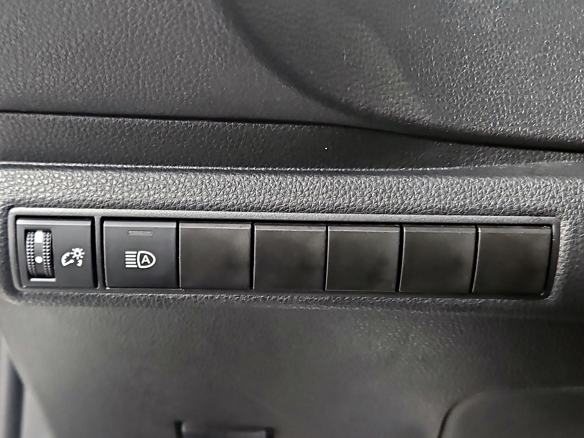 Thumbnail: 2023 Toyota Corolla - 13