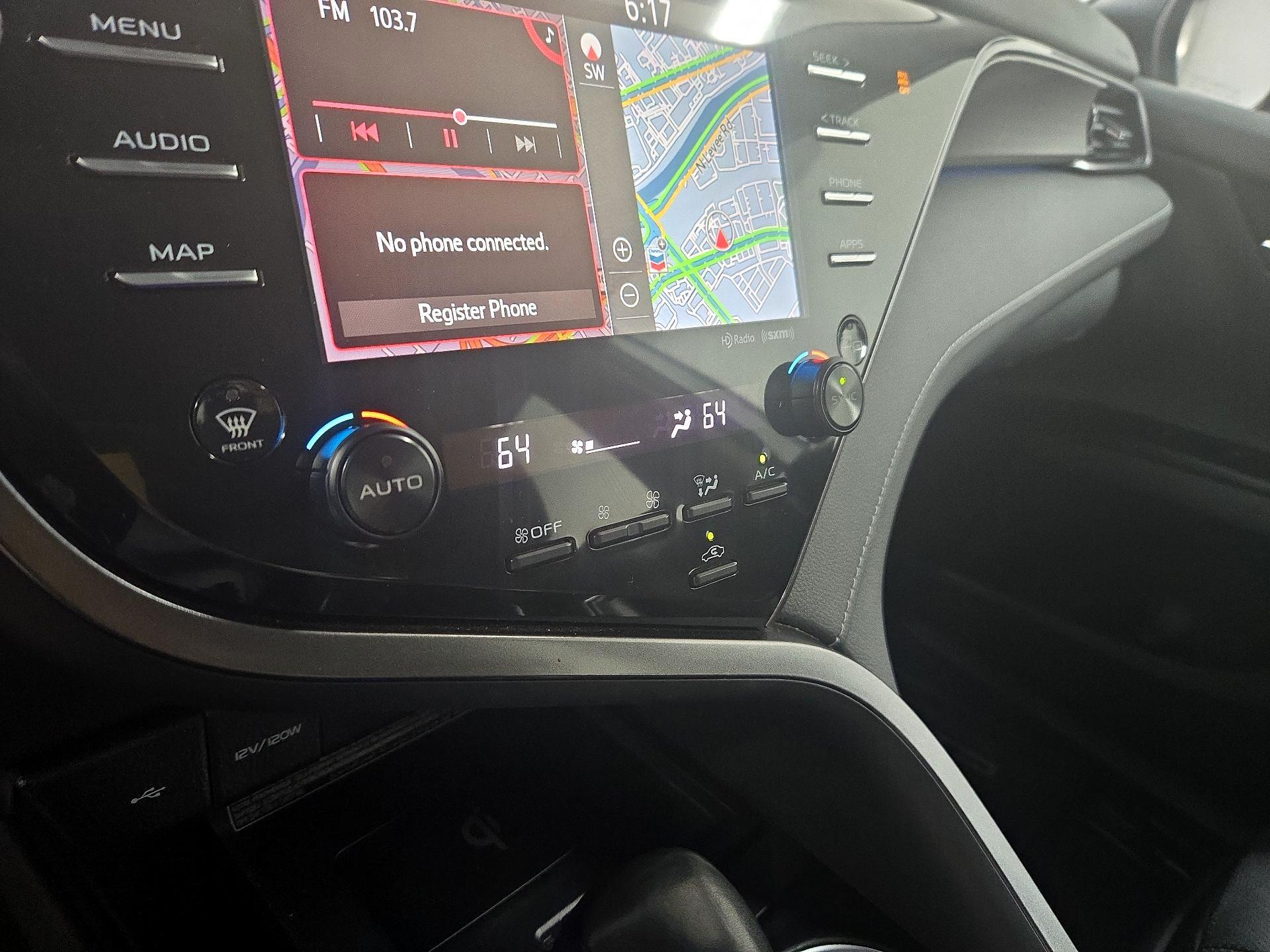 Thumbnail: 2020 Toyota Camry - 16