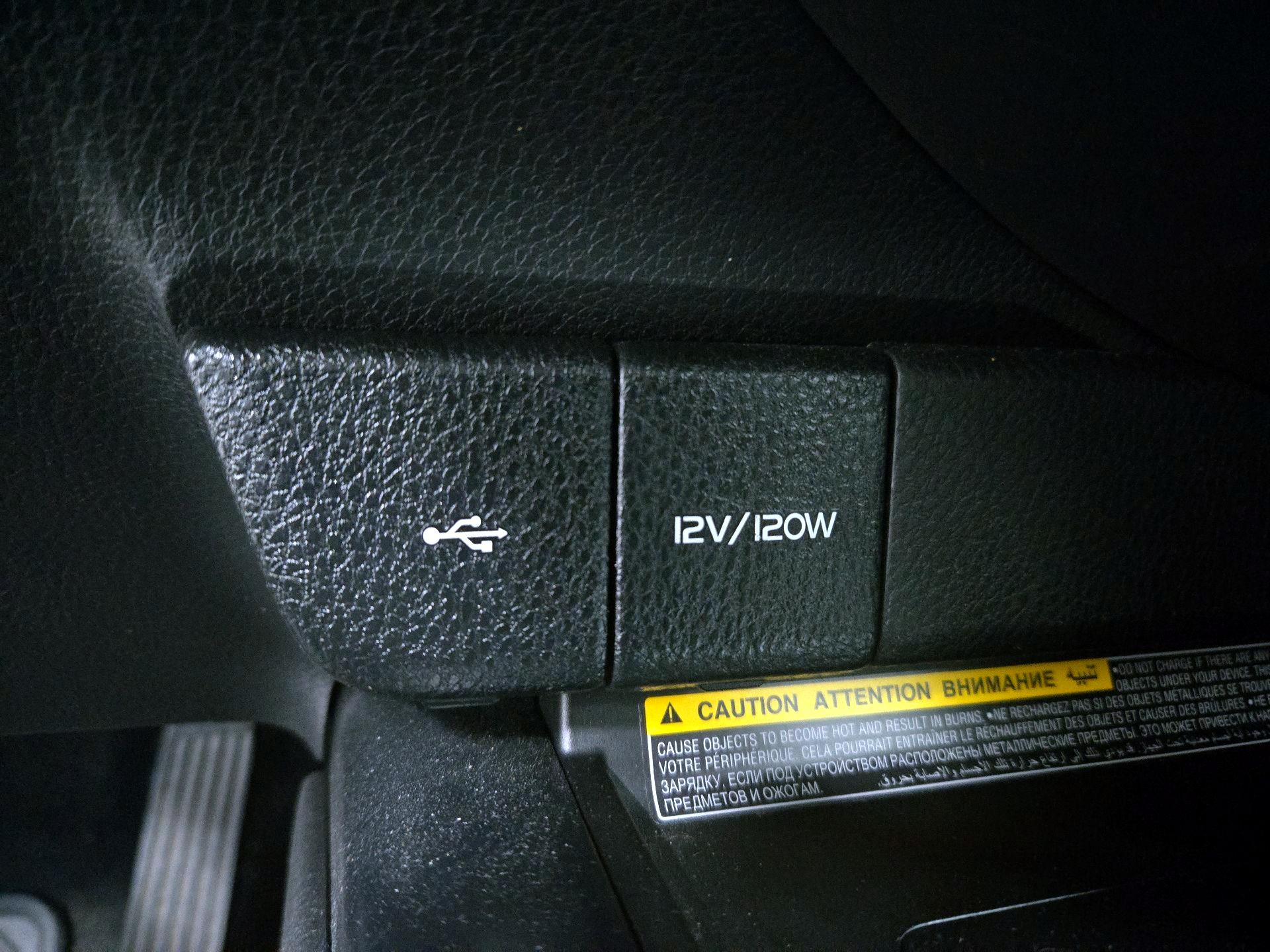 Thumbnail: 2020 Toyota Camry - 18