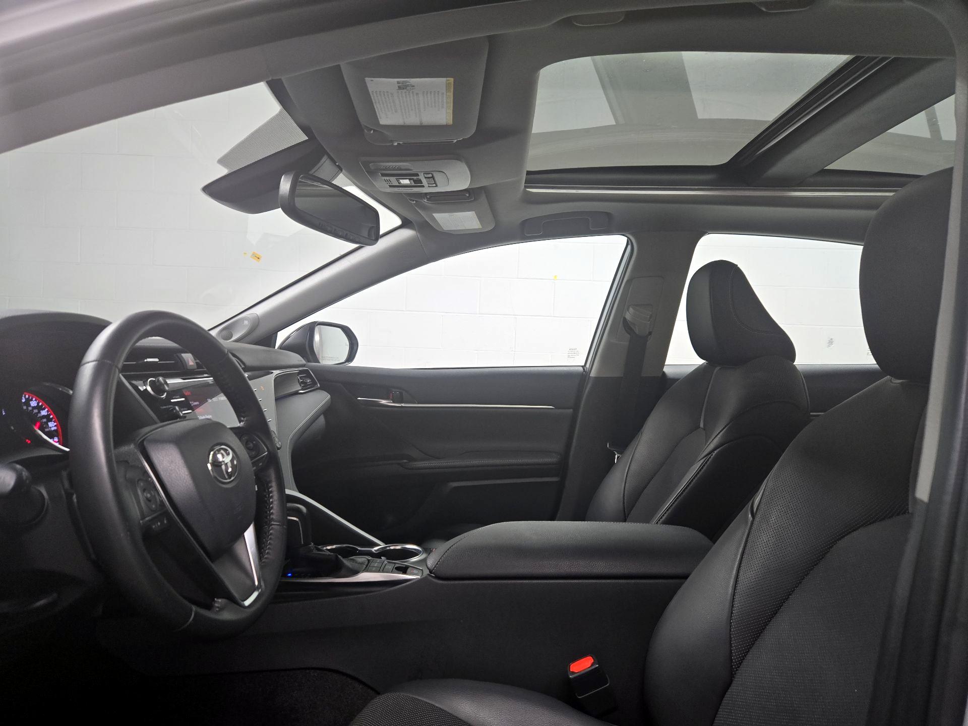 Thumbnail: 2020 Toyota Camry - 19