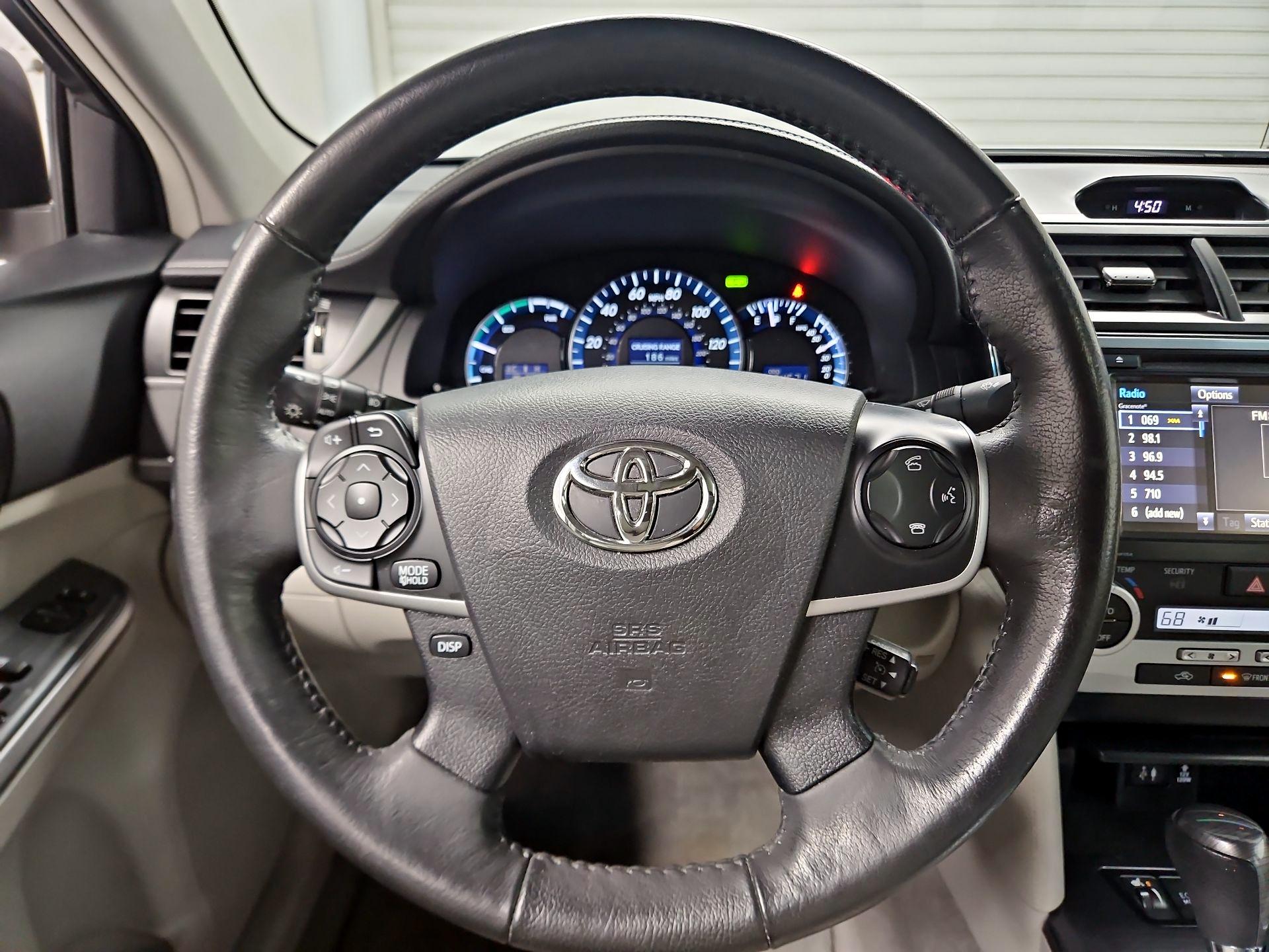 Thumbnail: 2014 Toyota Camry - 10