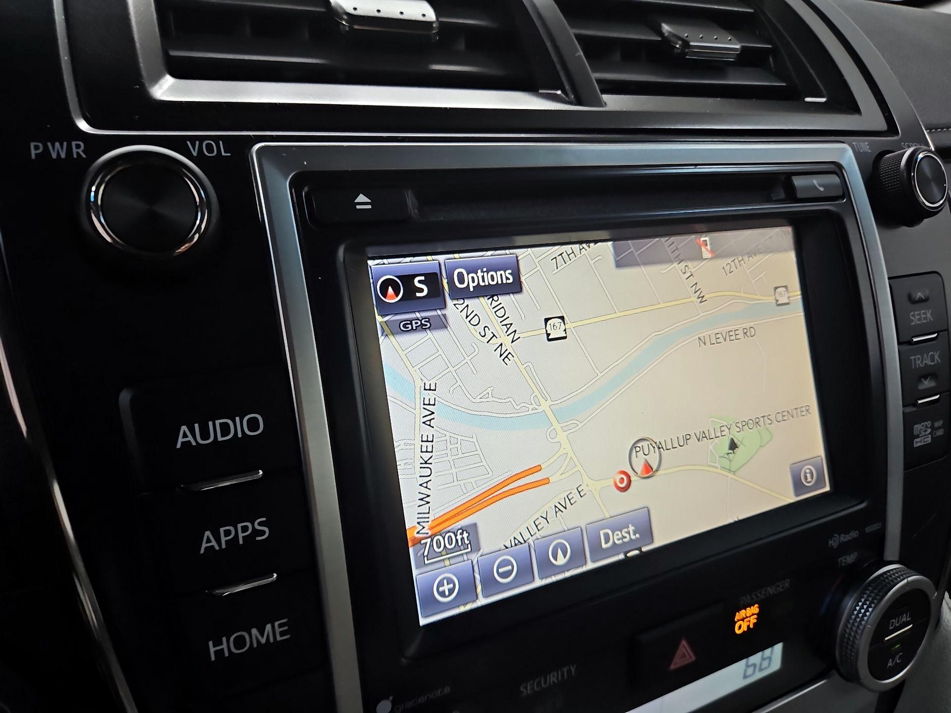 Thumbnail: 2014 Toyota Camry - 14