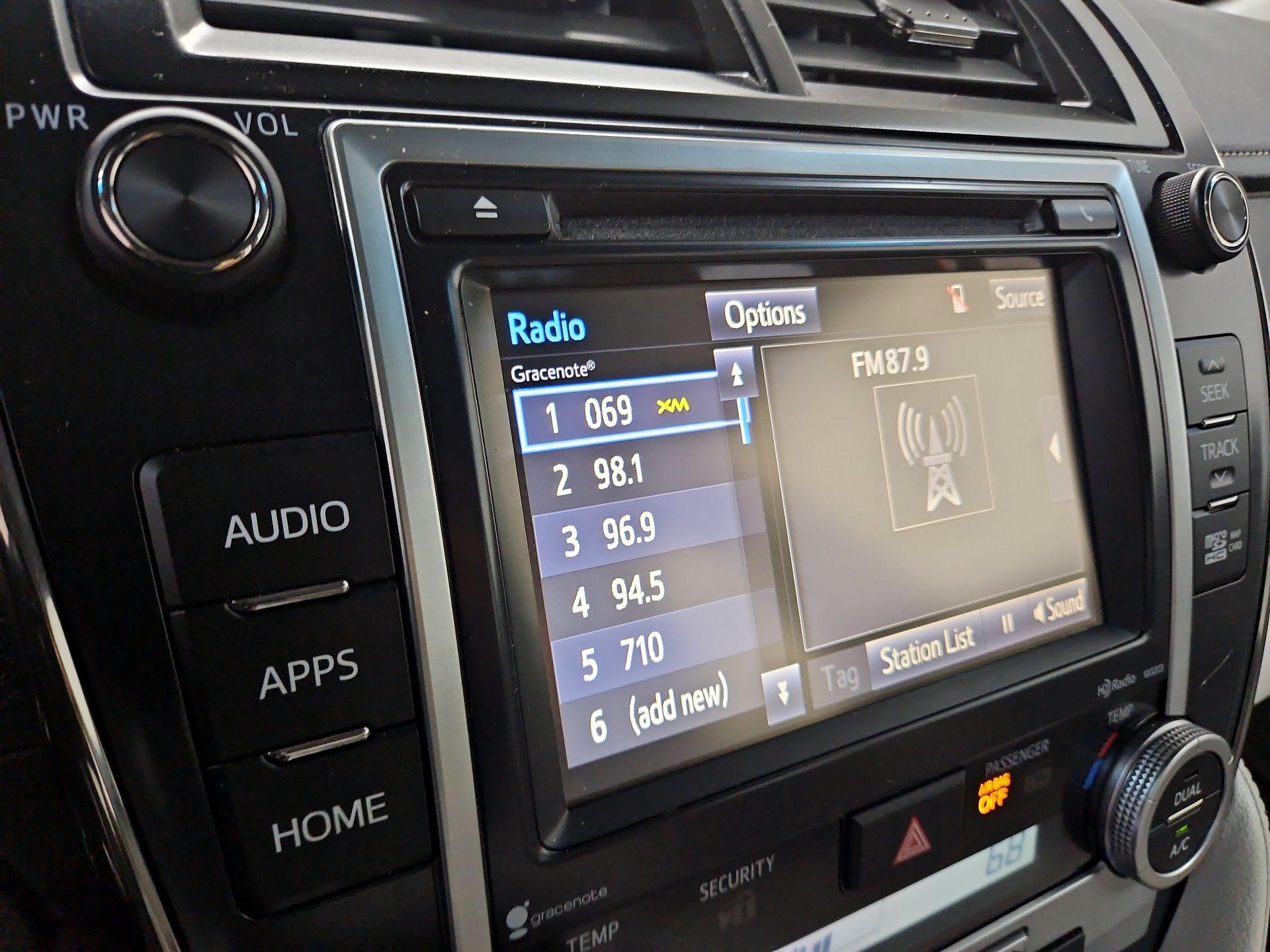 Thumbnail: 2014 Toyota Camry - 16