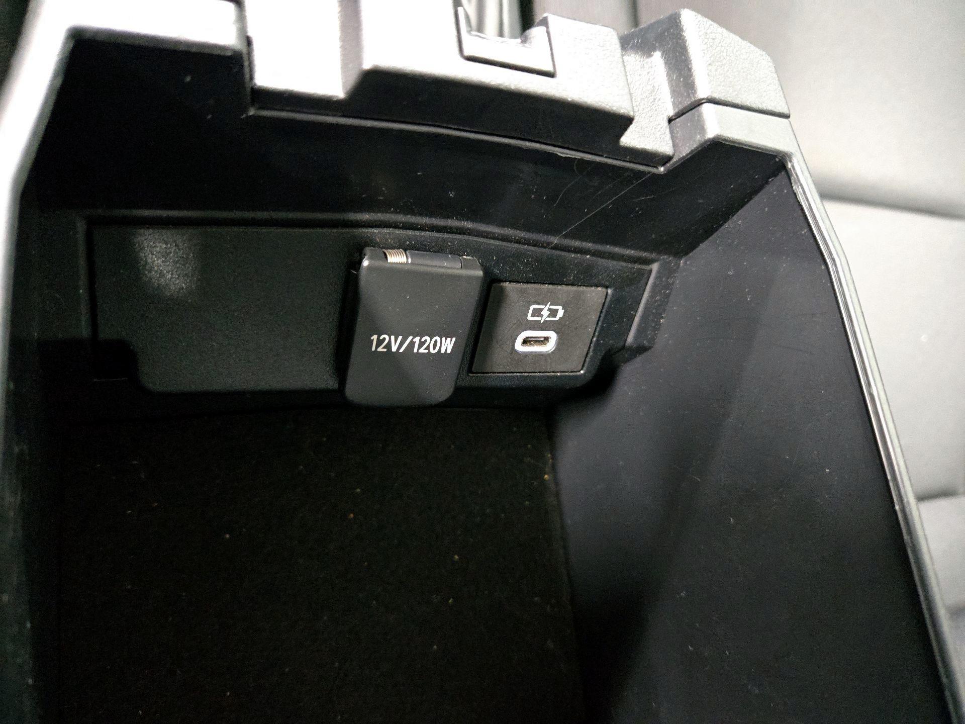 Thumbnail: 2024 Toyota Corolla - 18