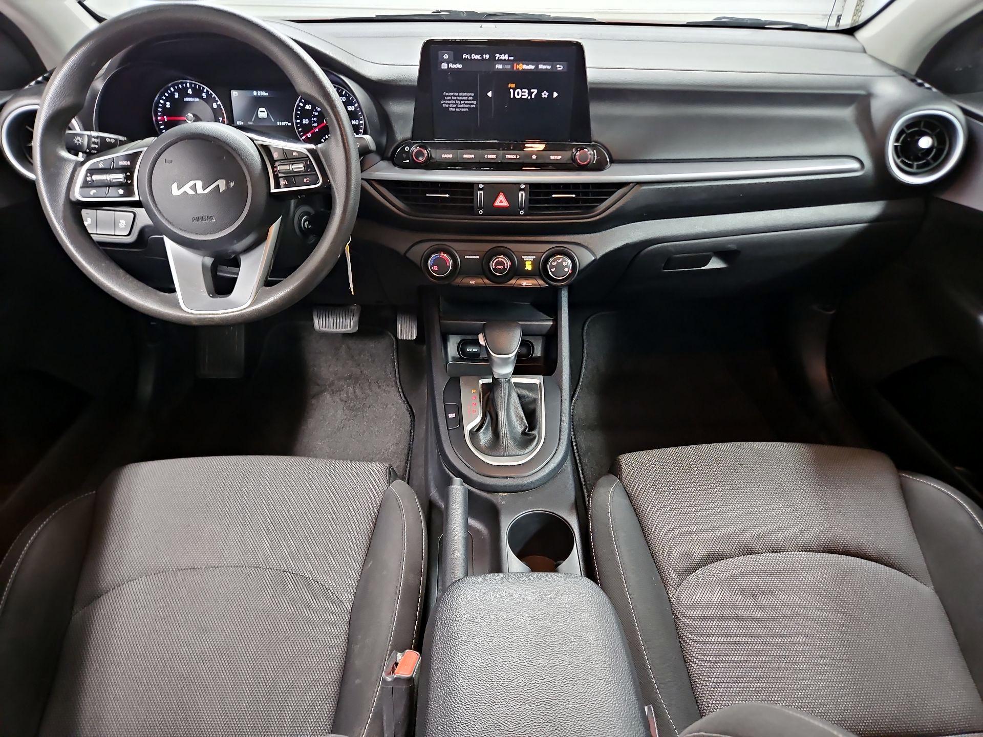 Thumbnail: 2024 Kia Forte - 9