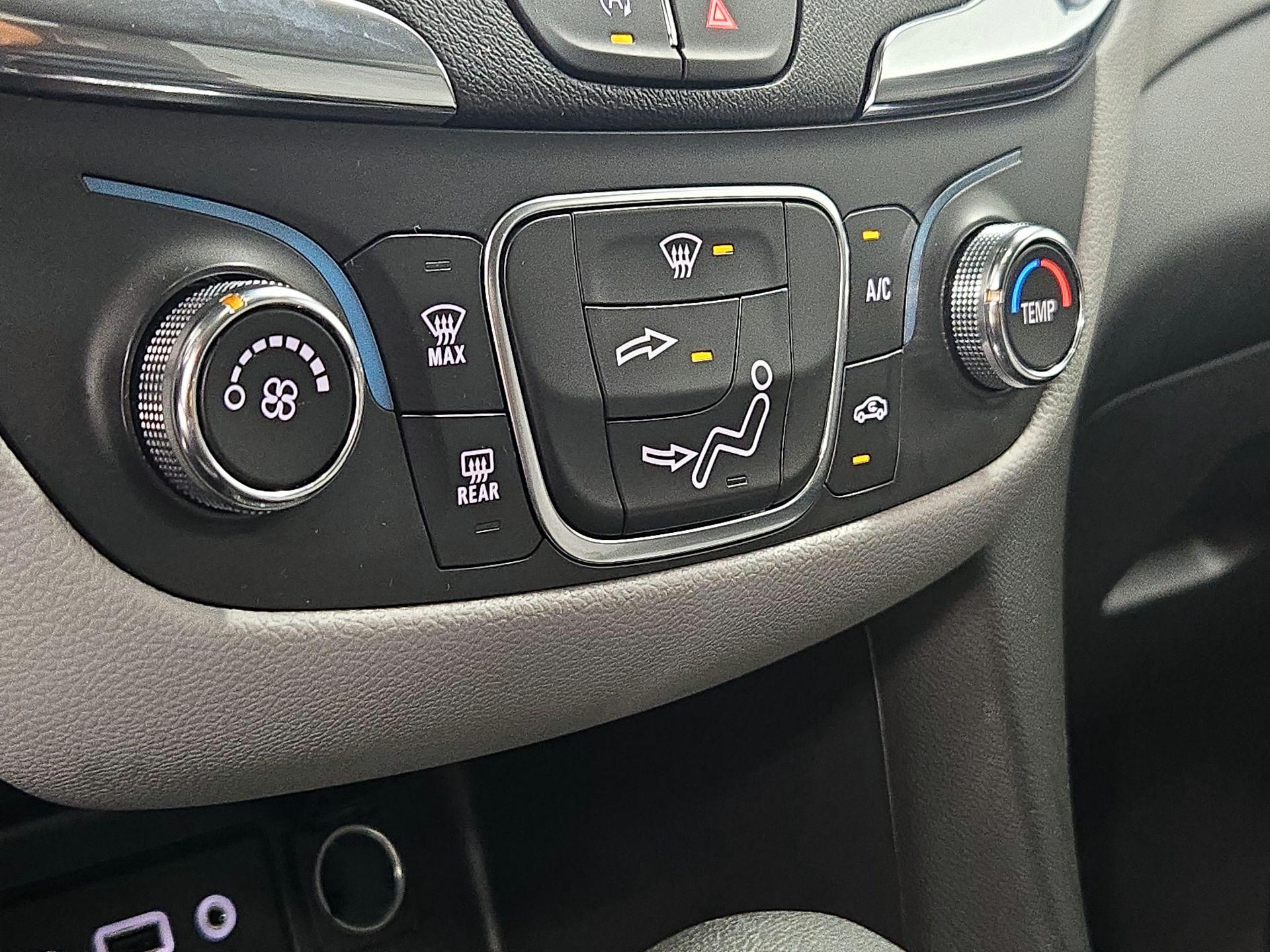 Thumbnail: 2024 Chevrolet Equinox - 16