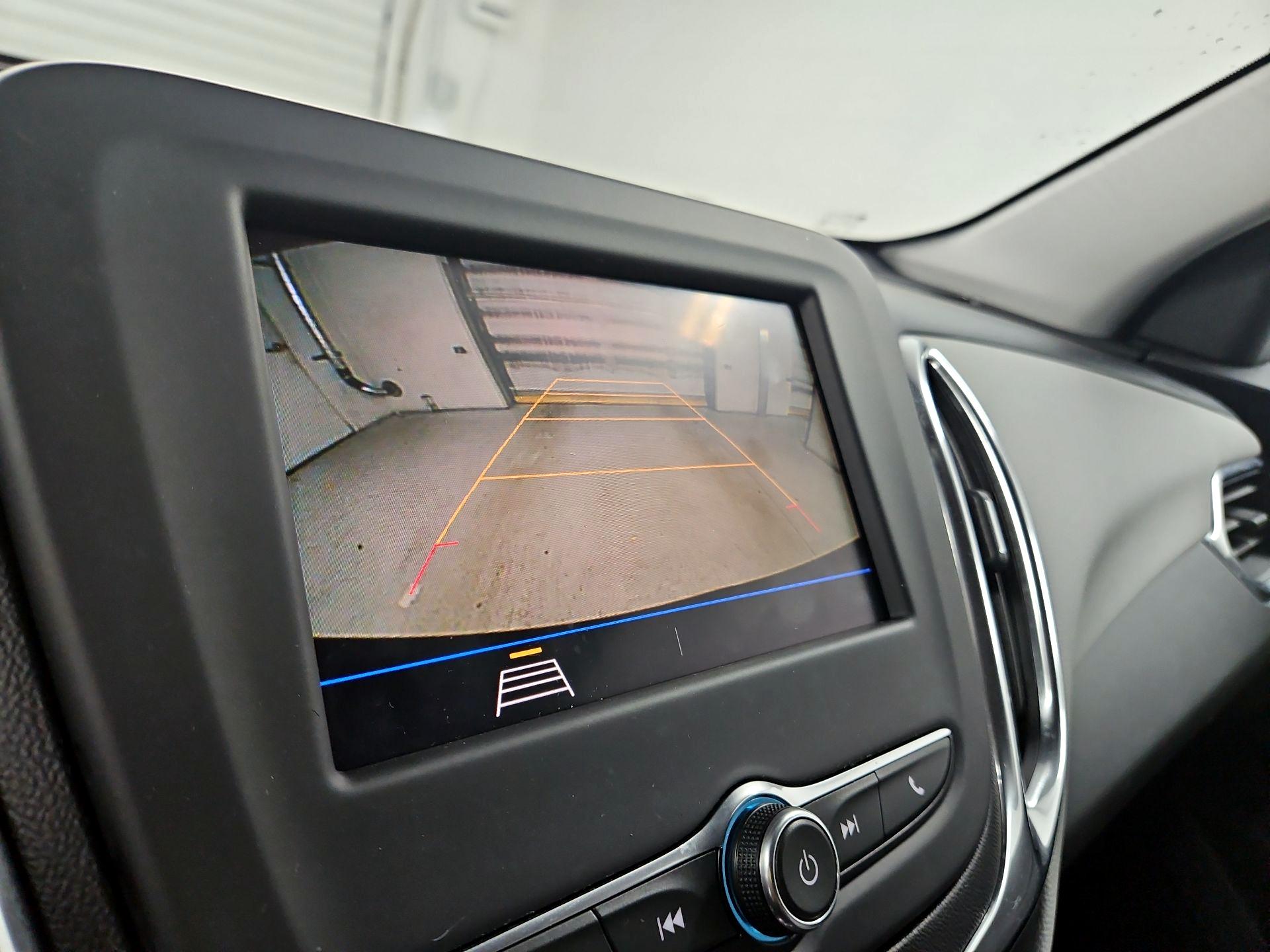 Thumbnail: 2020 Chevrolet Equinox - 14