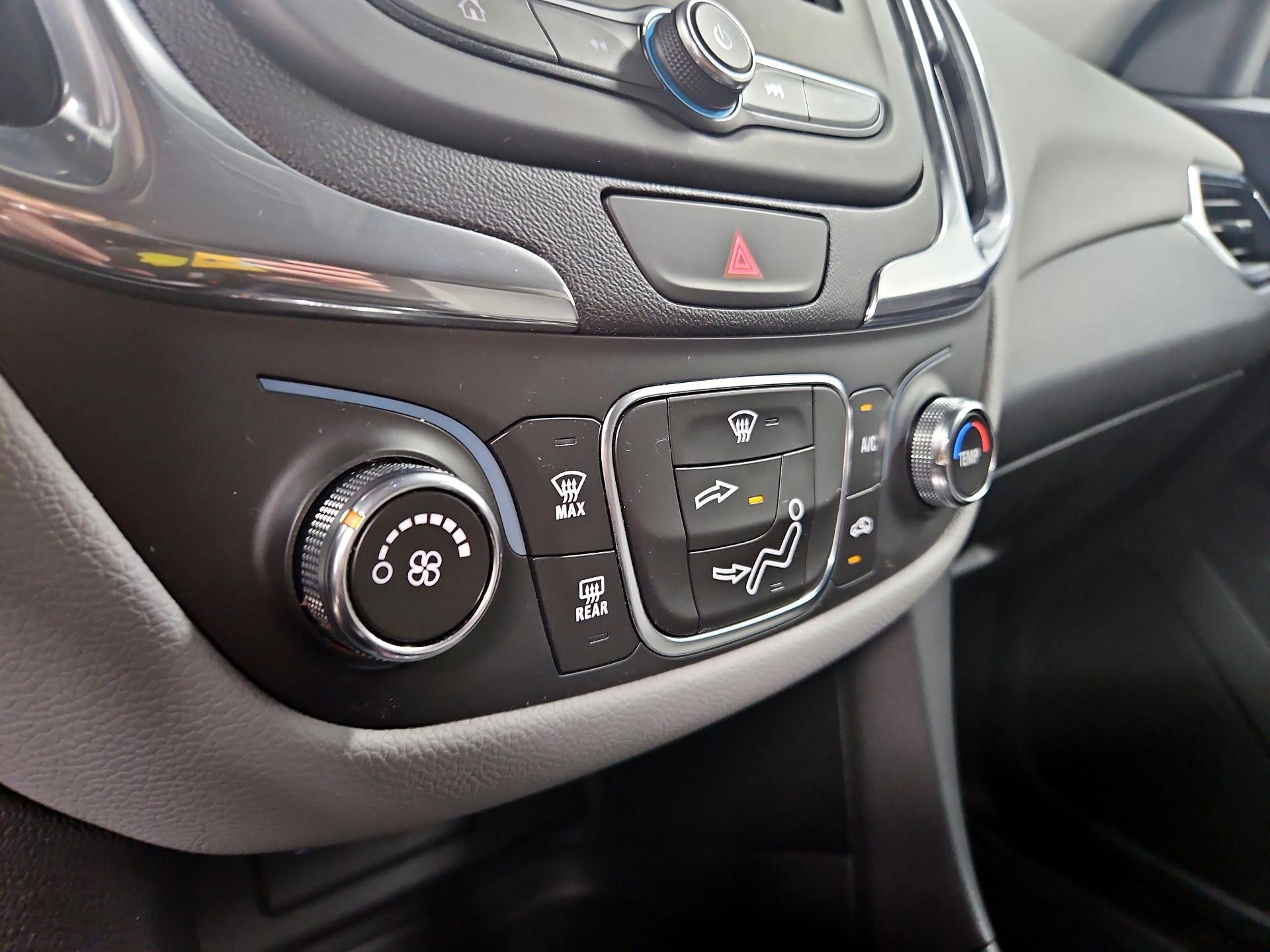 Thumbnail: 2020 Chevrolet Equinox - 16