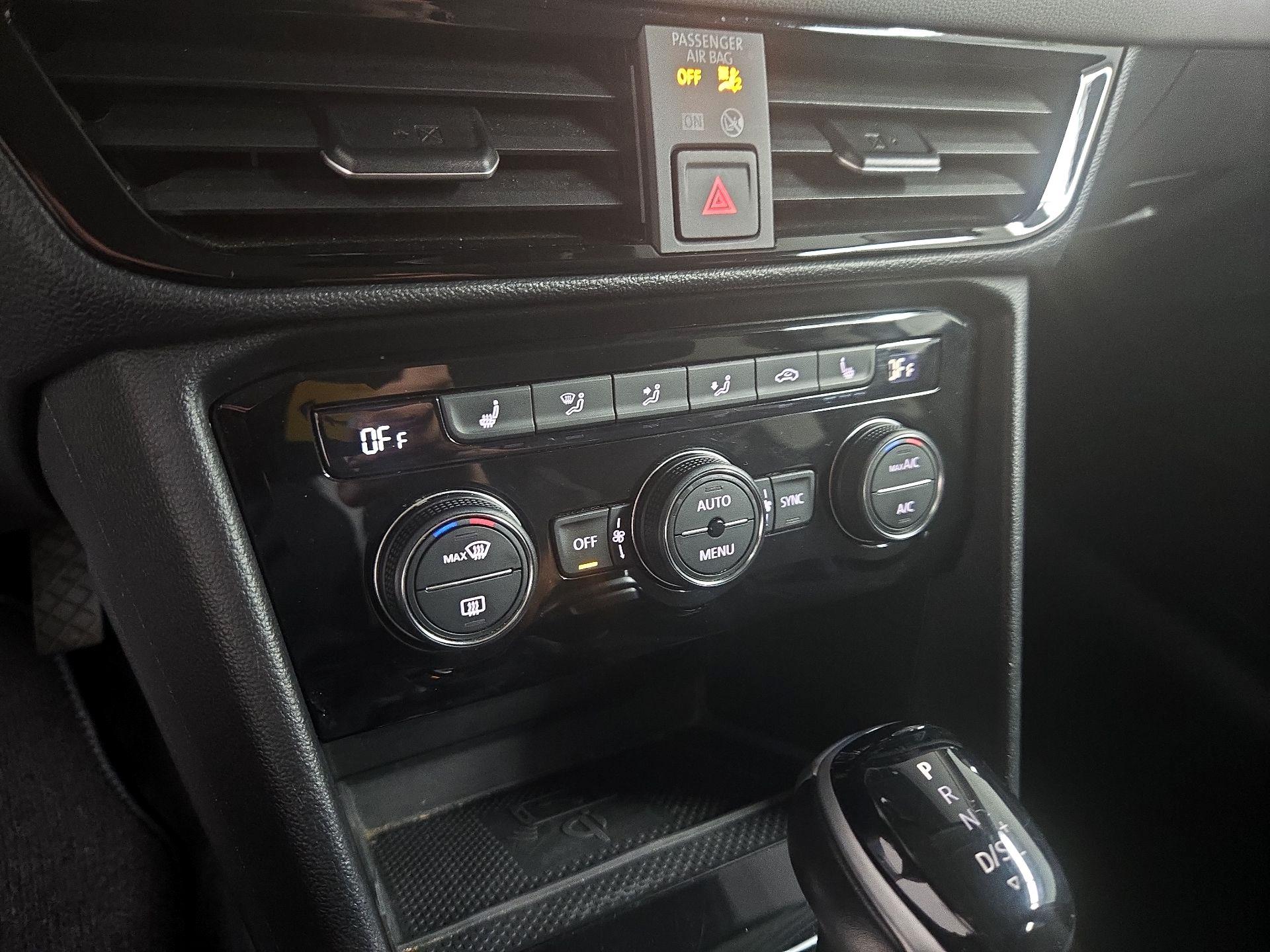 Thumbnail: 2024 Volkswagen Taos - 16